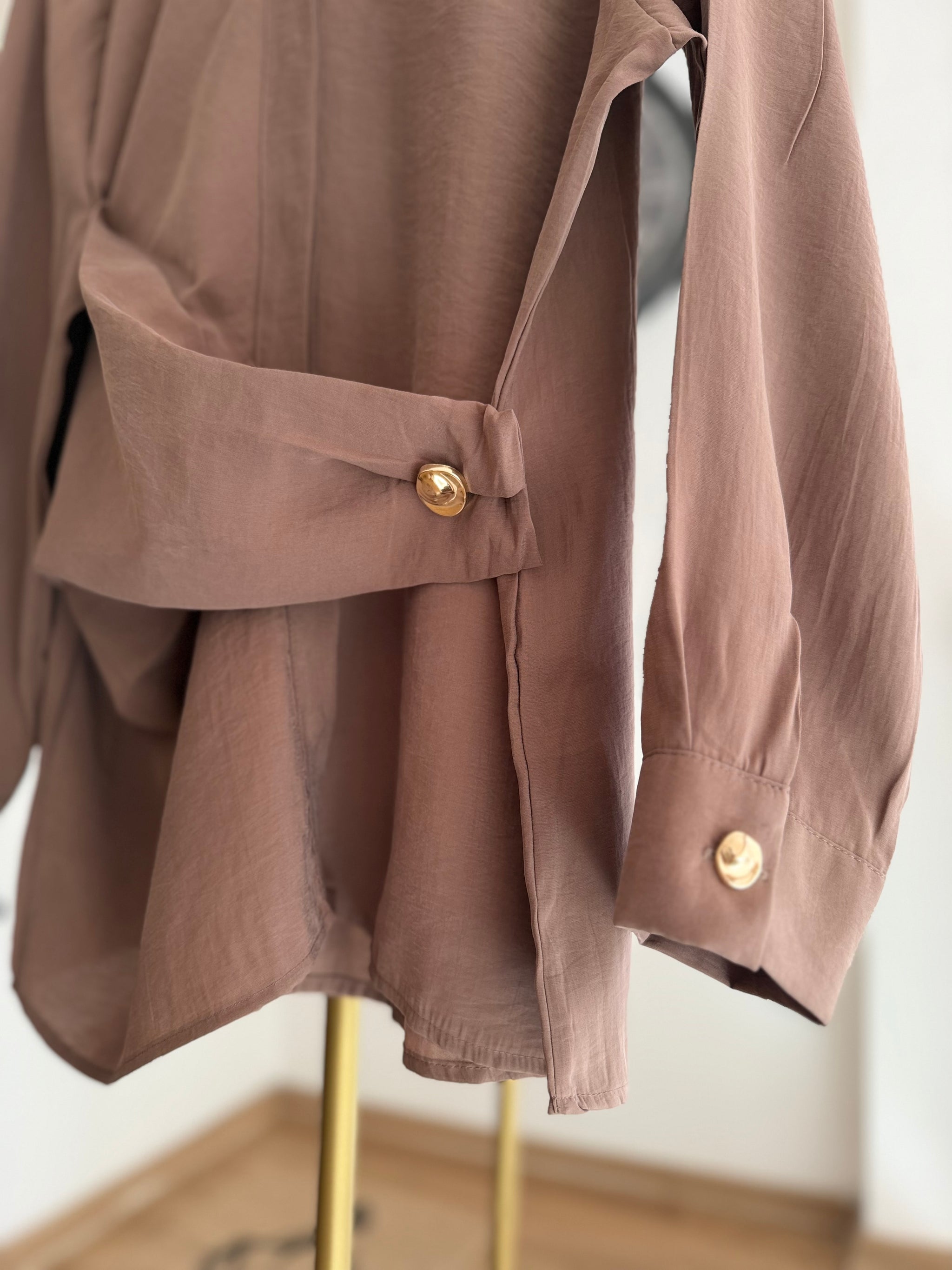 Gold Detaylı Premium Pamuklu Tencel Pastel Kahve Gömlek