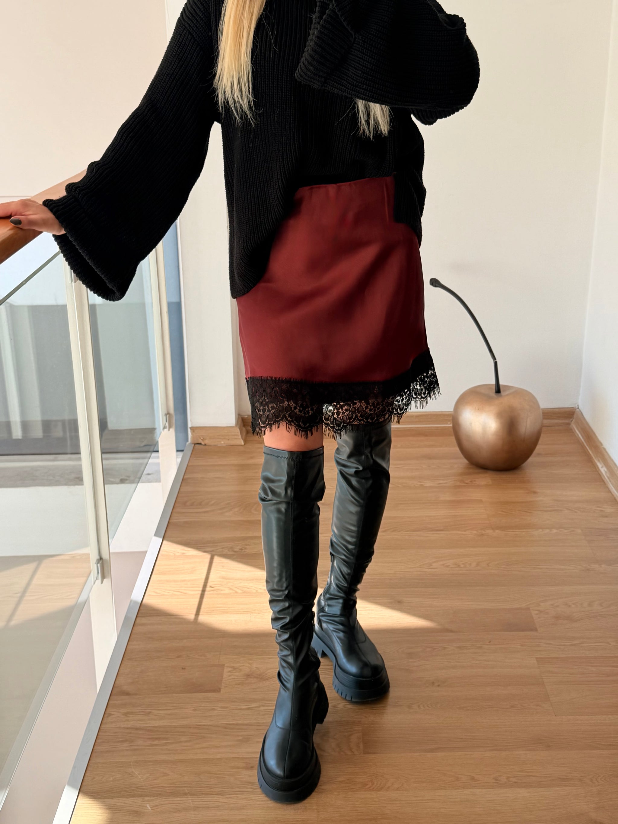 Saten Mürdüm Mini Etek Dantel Detaylı