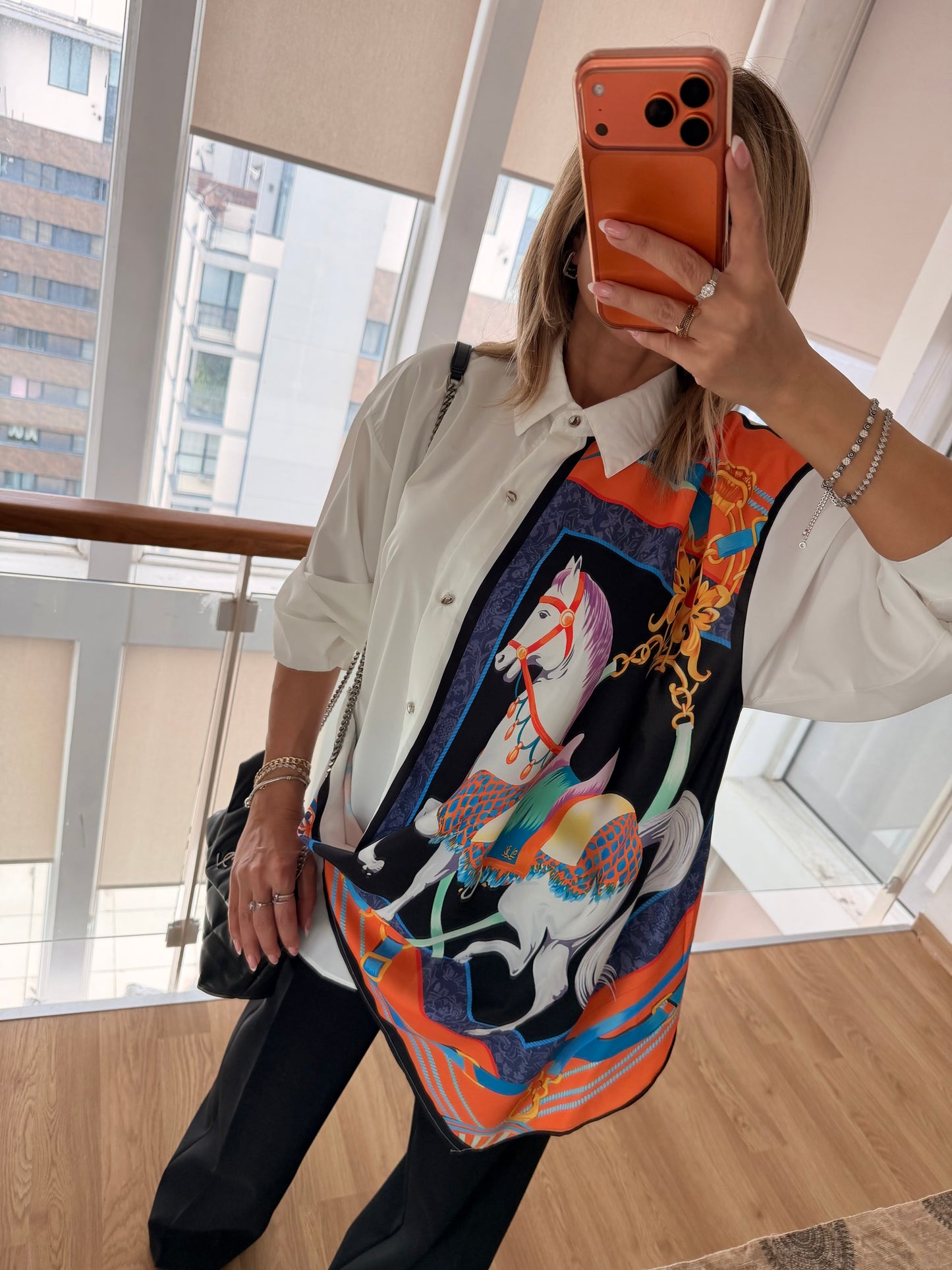 Oranj Horse’s Tasarım Beyaz Gömlek