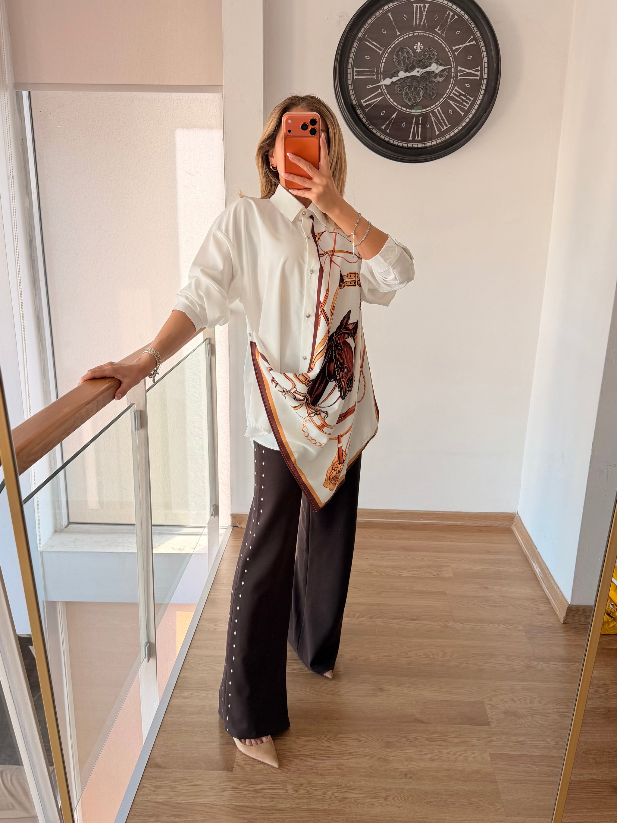 Brown Horse’s Tasarım Beyaz Gömlek