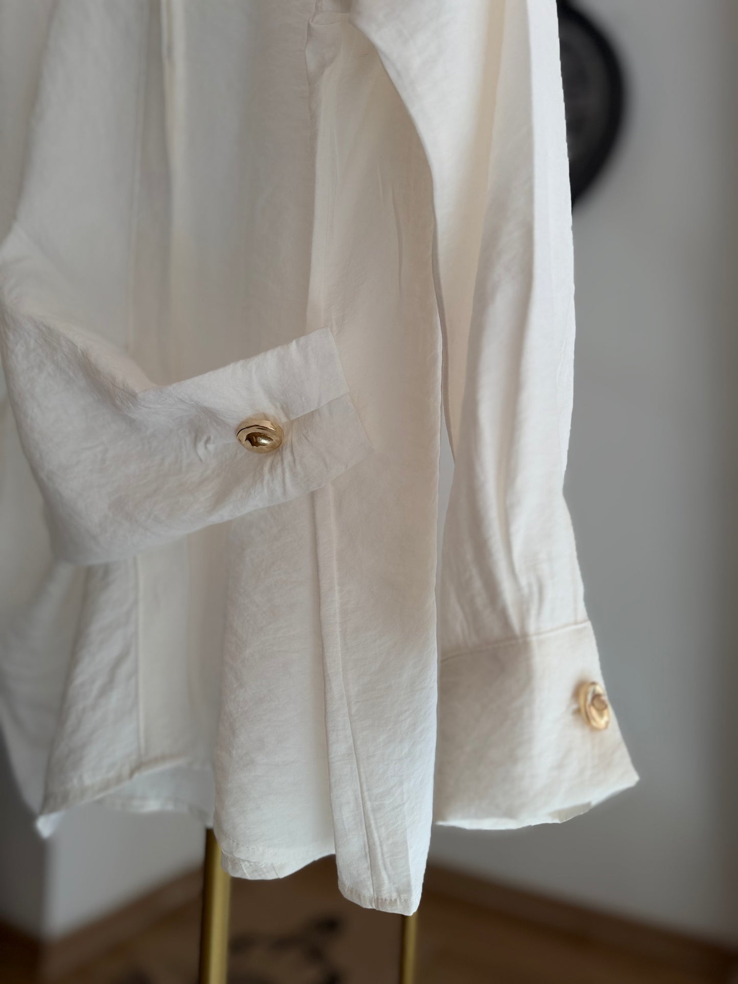 Gold Detaylı Premium Pamuklu Tencel Beyaz Gömlek