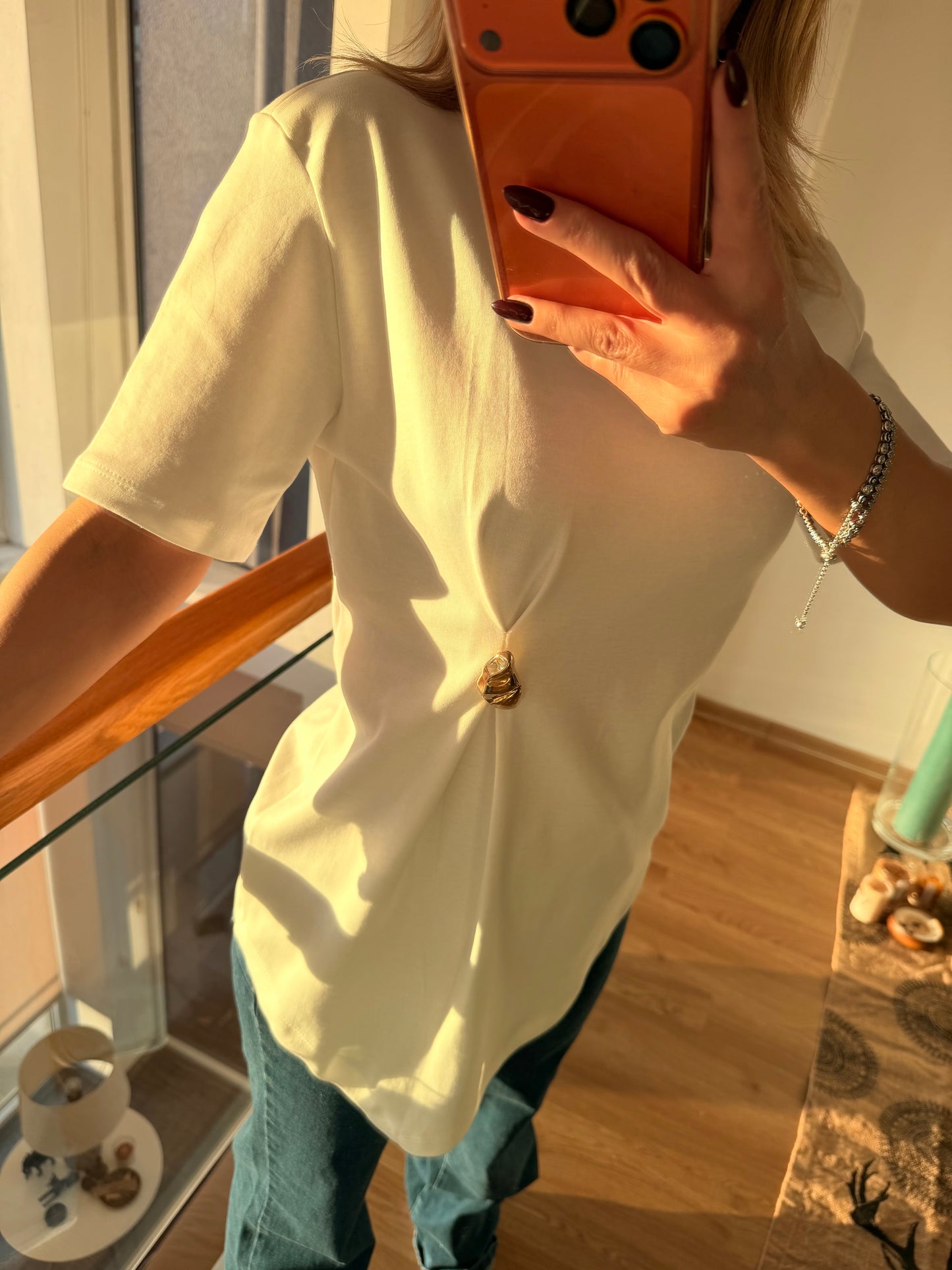 Beyaz %100 Pamuk Gold Tokalı Tshirt