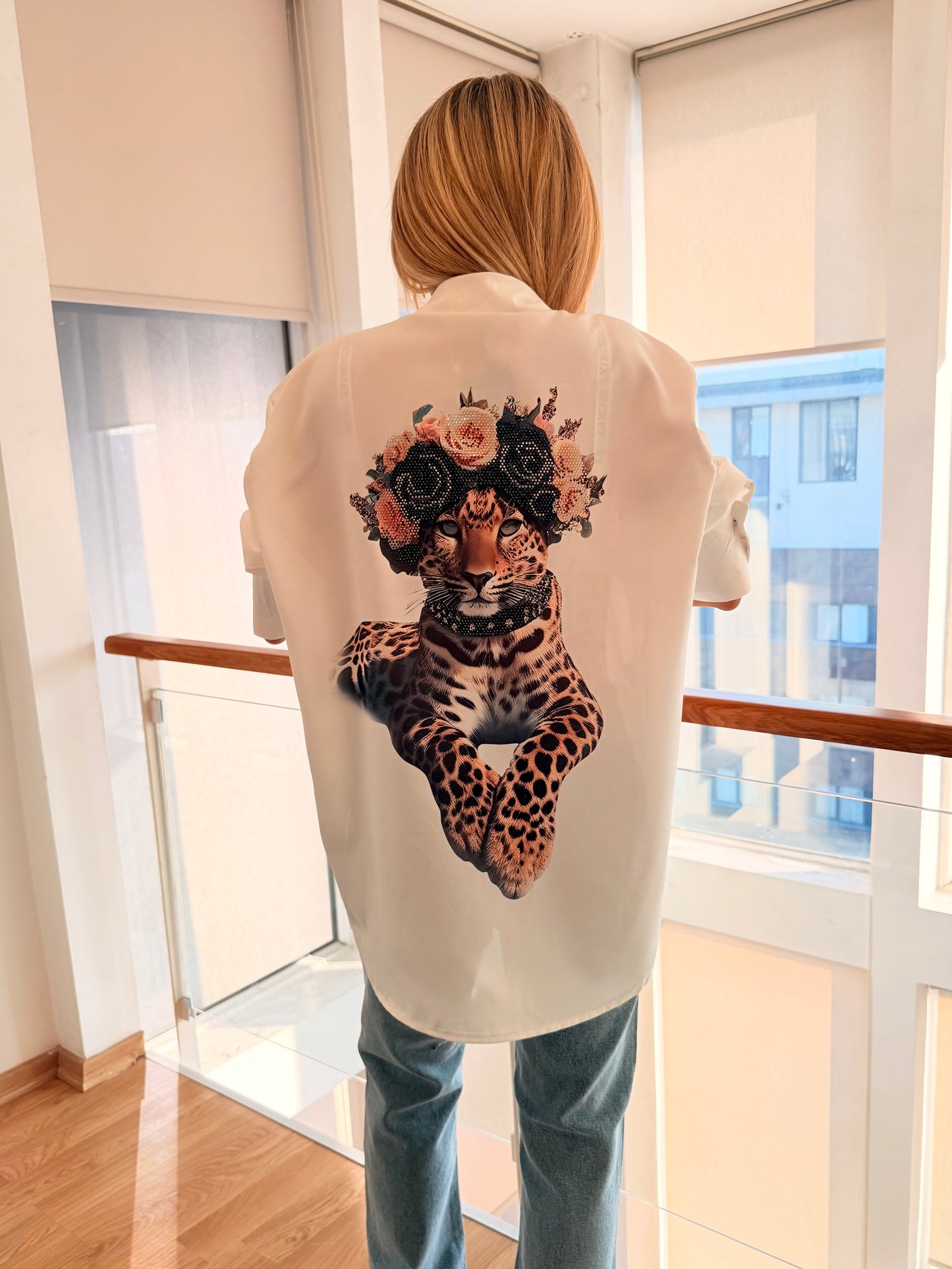 Taşlı Tasarım “Queen Cat” İpek Saten Gömlek