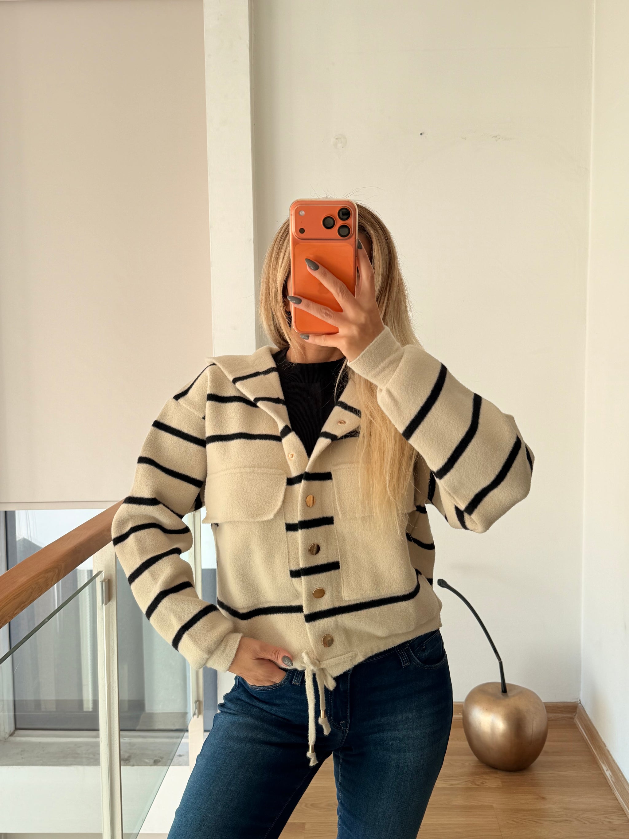 Siyah Çizgili Kalın Bej Triko Hırka Ceket