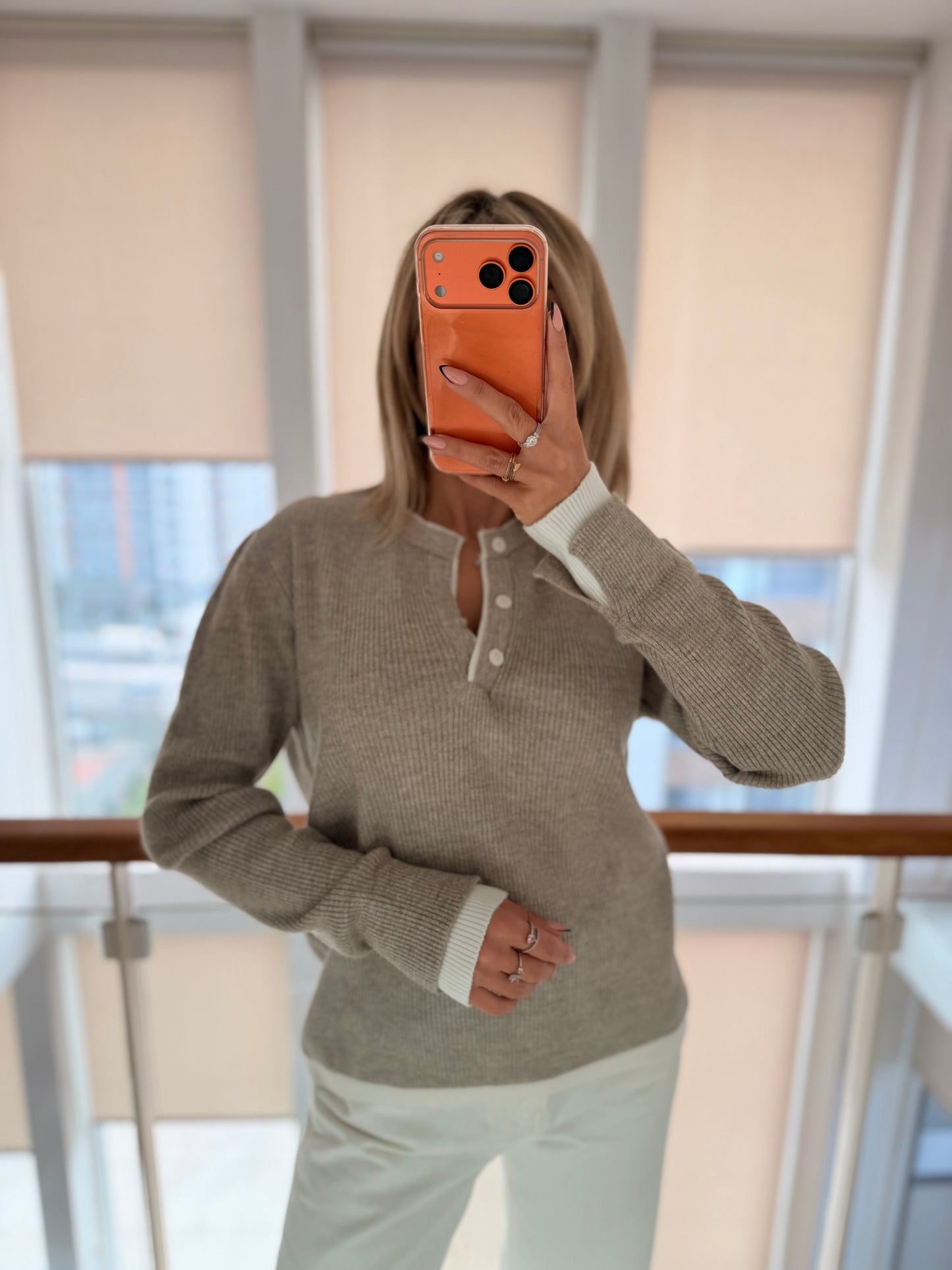 Vizon Yumuşak Doku Düğmeli Triko