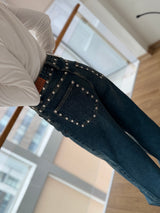 Eskitme Zımba Detaylı Jean