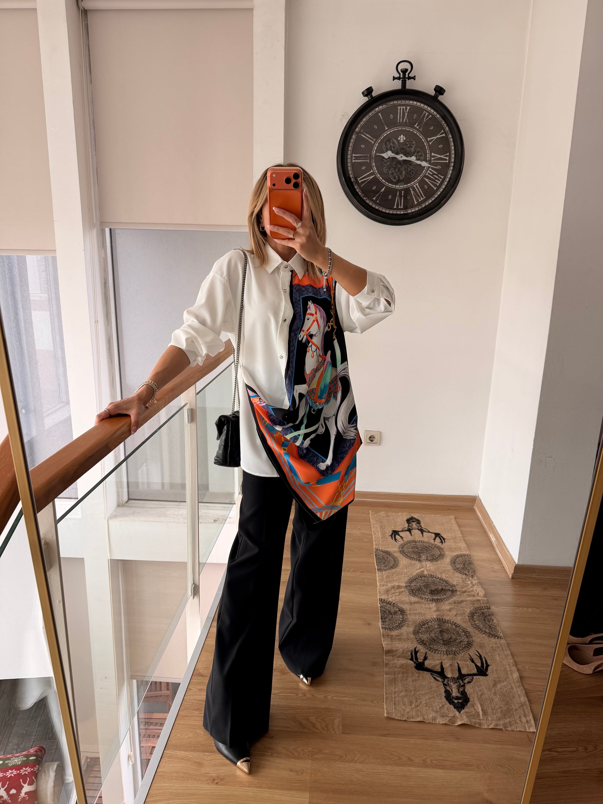 Oranj Horse’s Tasarım Beyaz Gömlek