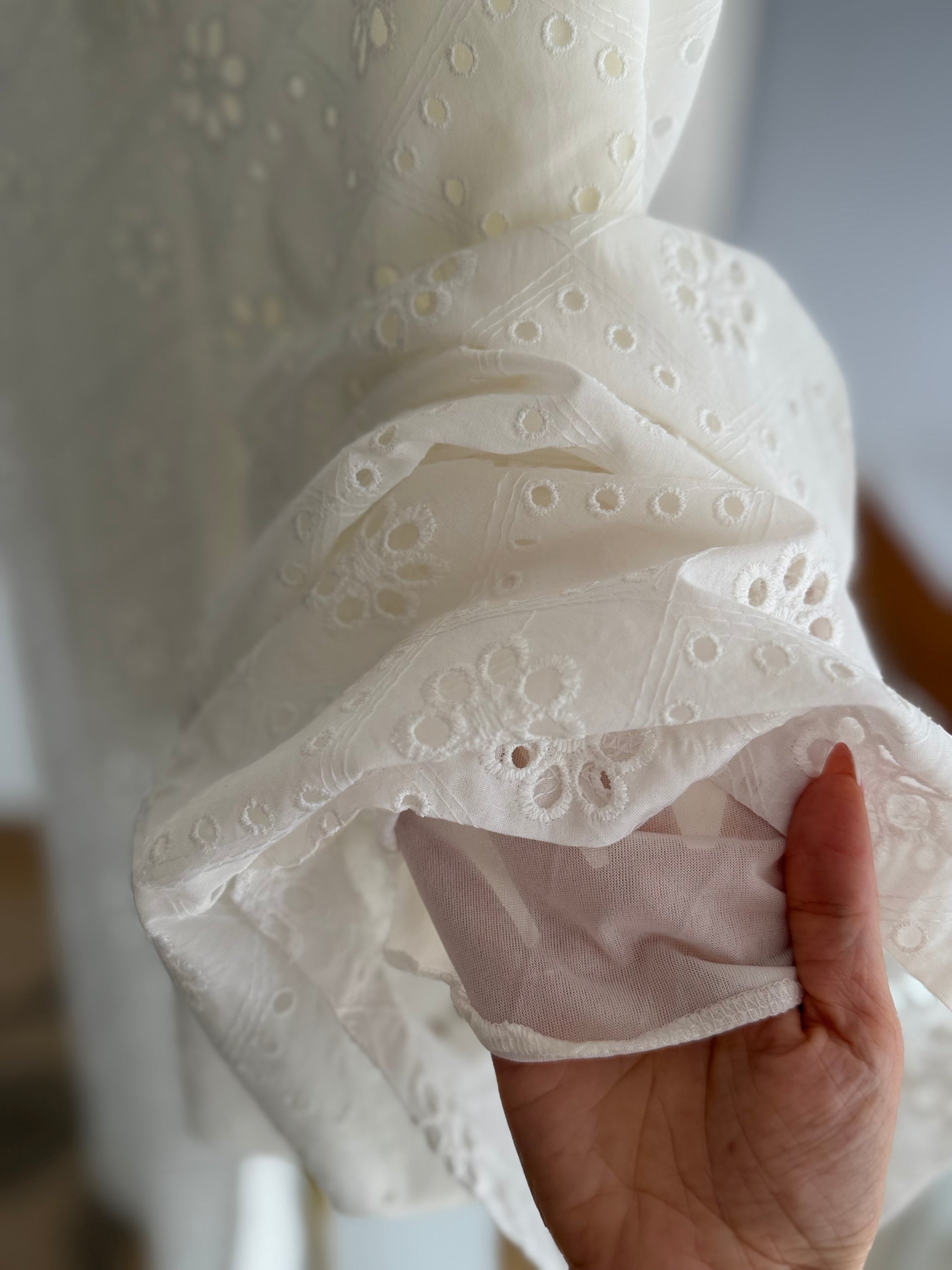 Fisto Zarif Desenli Premium Beyaz Takım