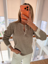 Vizon Yumuşak Doku Düğmeli Triko