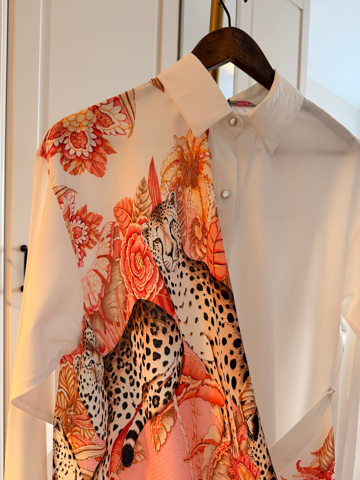 Floral Tigers Tasarım Beyaz Saten Gömlek