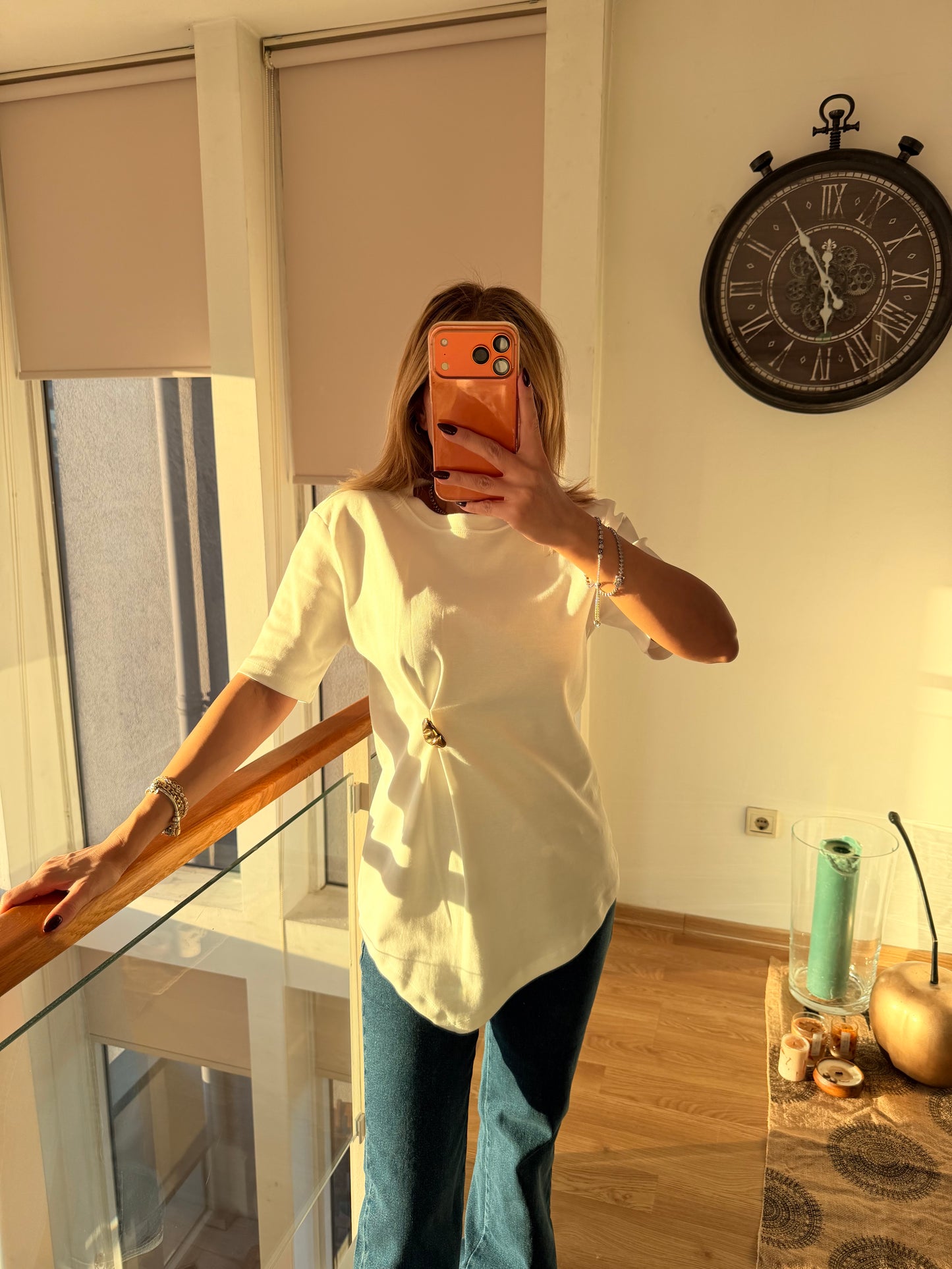 Beyaz %100 Pamuk Gold Tokalı Tshirt