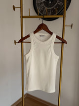 Beyaz Top Yüzücü Atlet