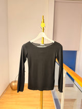 Kayık Yaka Hafif Siyah Bluz