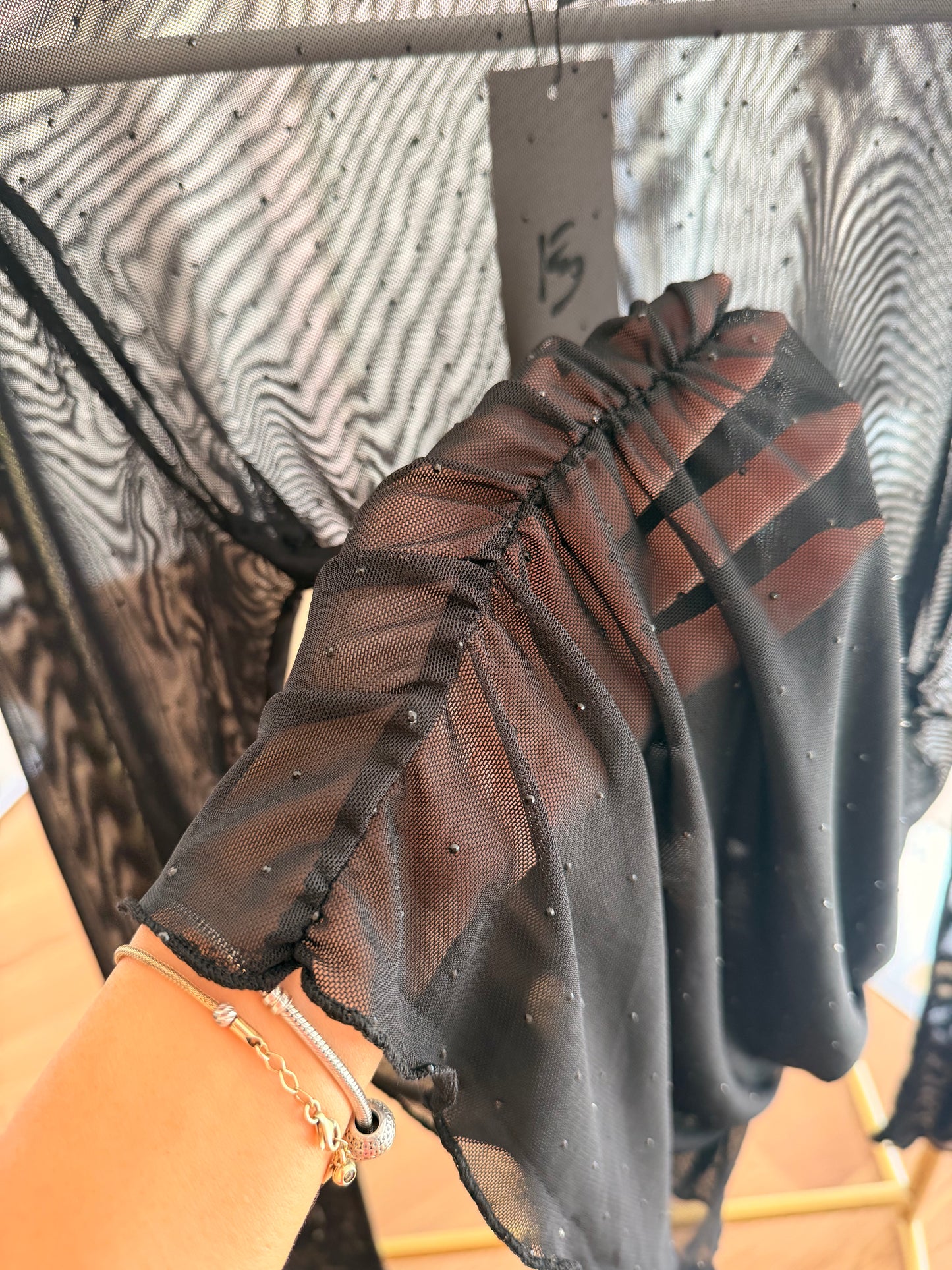 Siyah Taşlı Tül Bluz