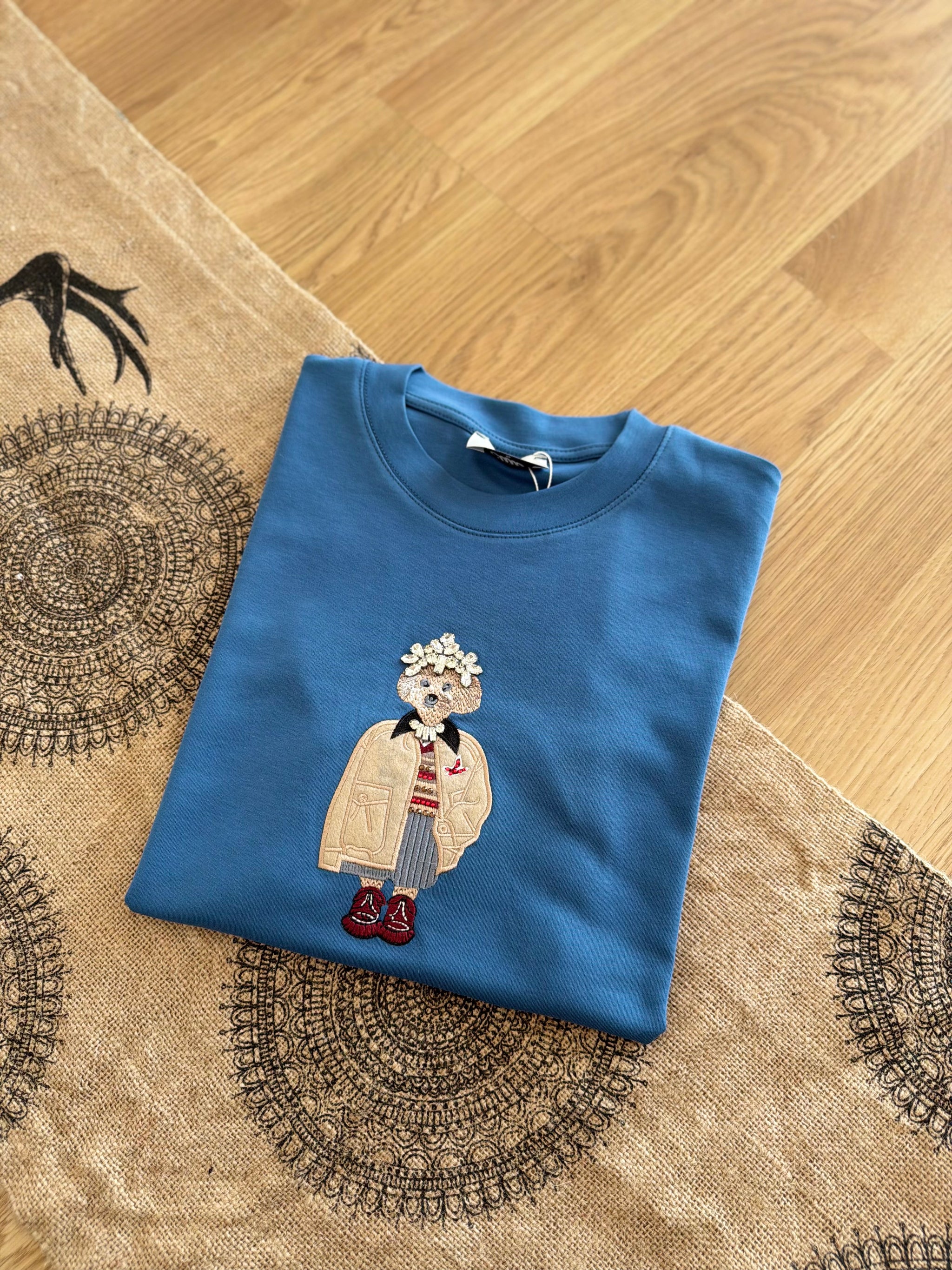 Red Queen Pastel Mavi Basic Tshirt