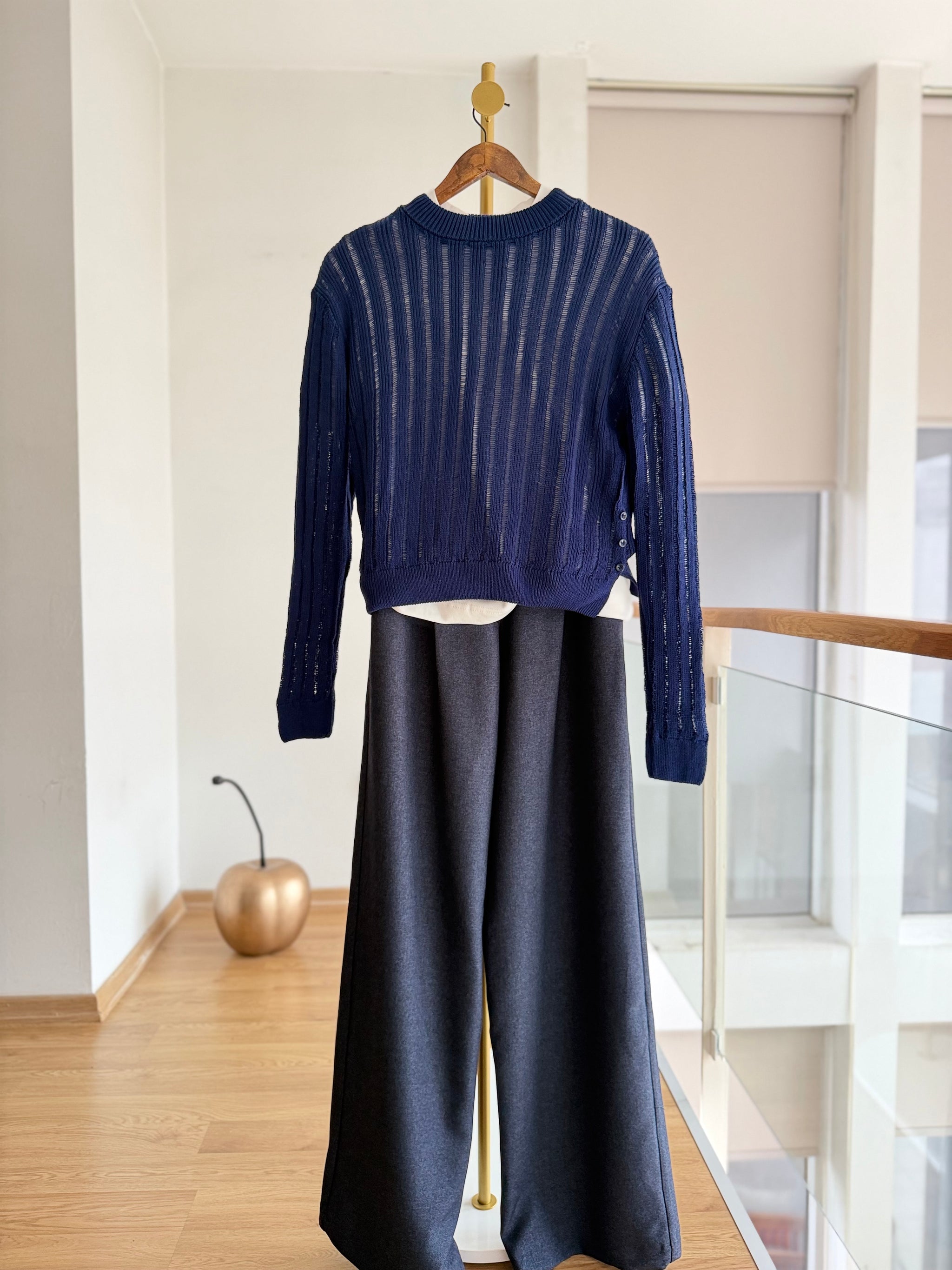 Ajurlu Lacivert Triko