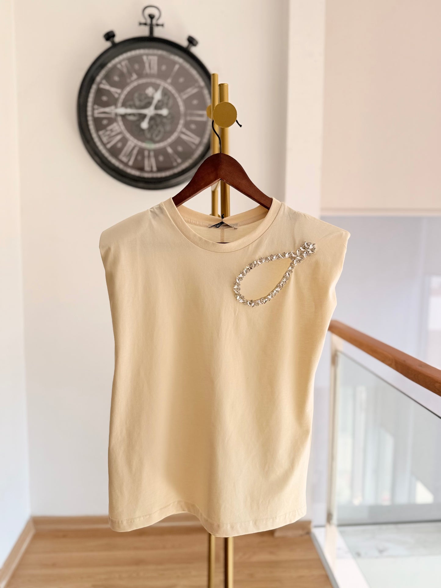 Taş Dekolte Detaylı Tereyağı Sarısı Bluz&Tshirt