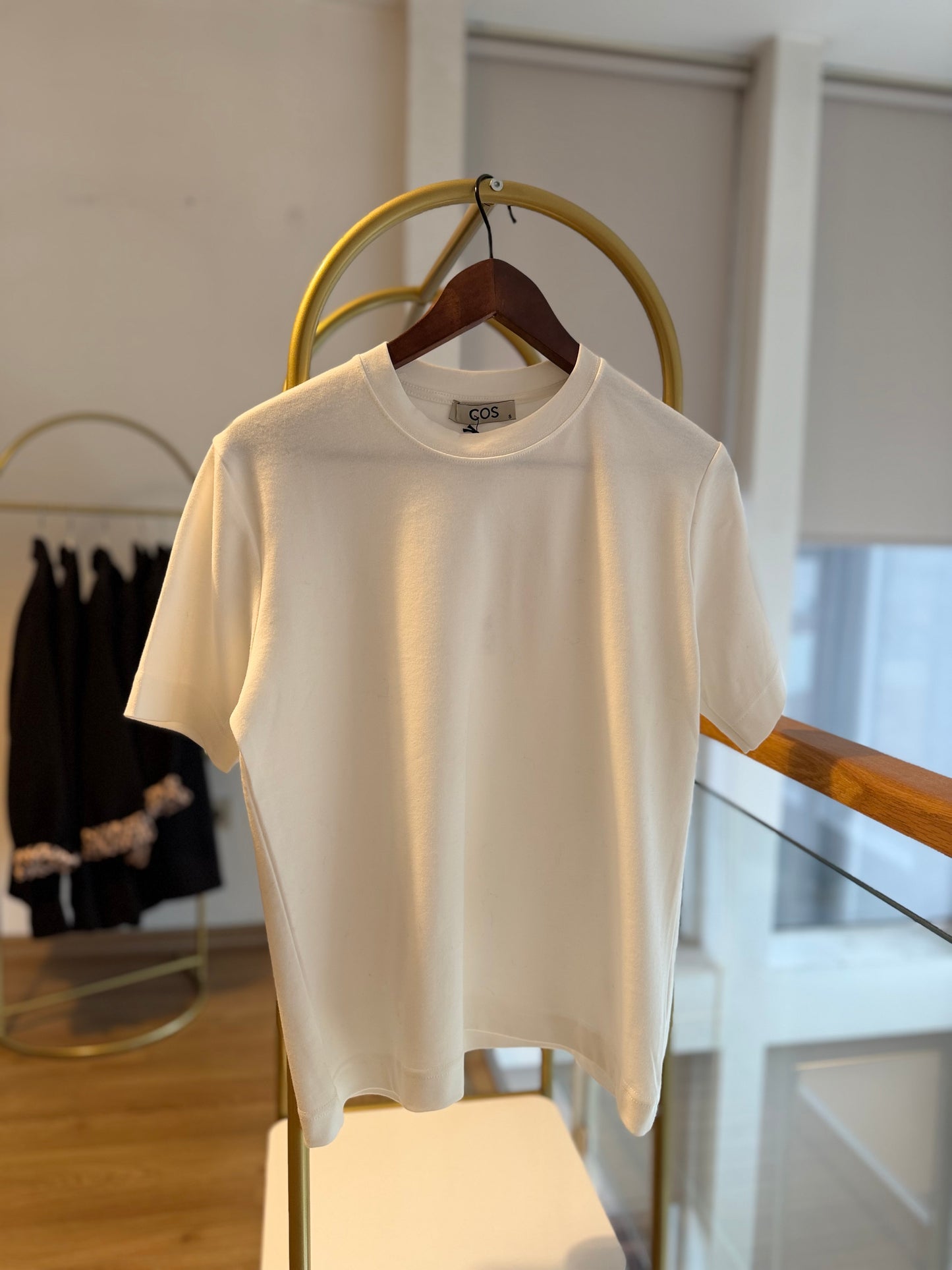 Bisiklet Yaka Beyaz Kısa Kollu Tshirt