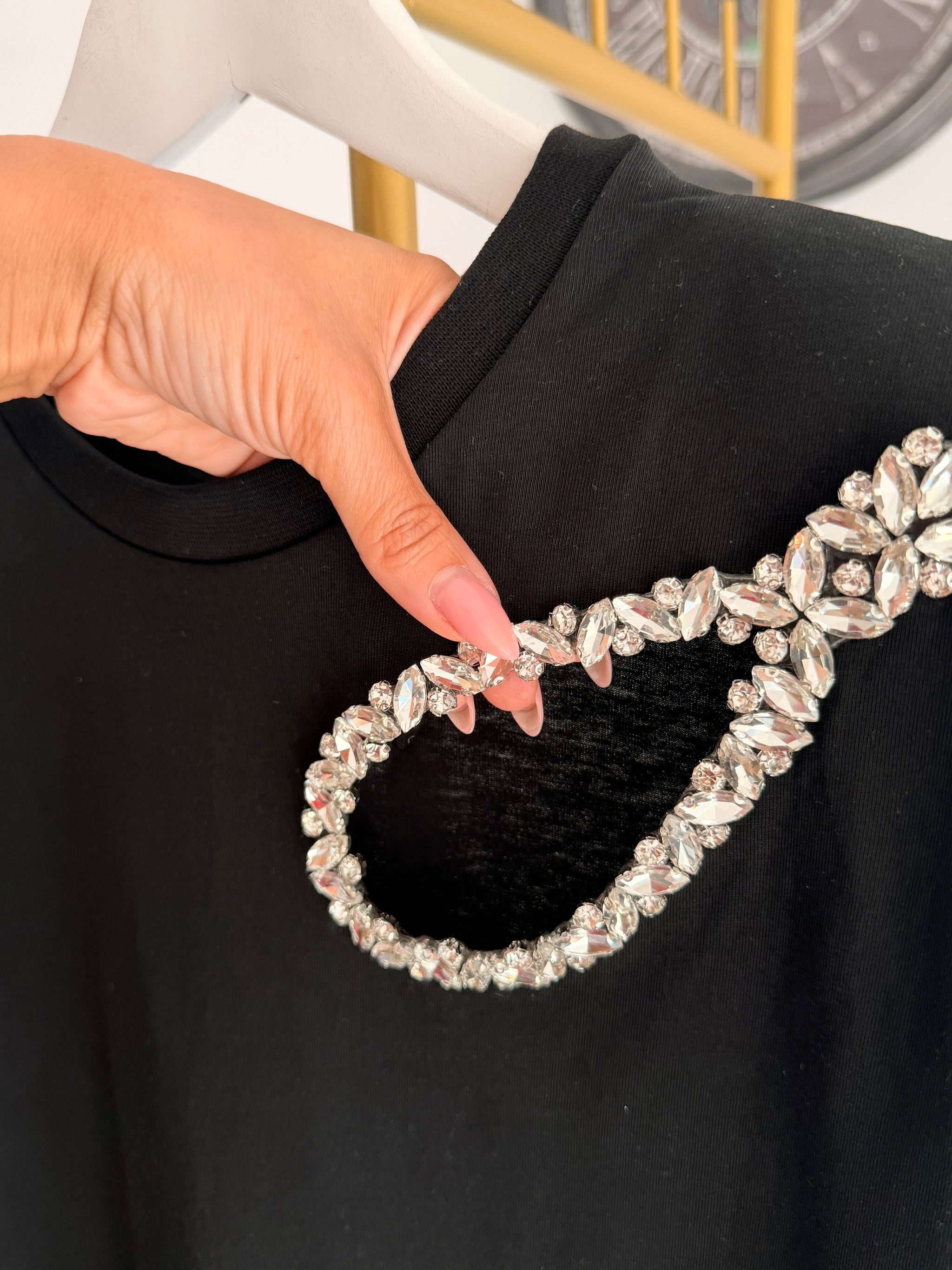 Taş Dekolte Detaylı Siyah Bluz&Tshirt
