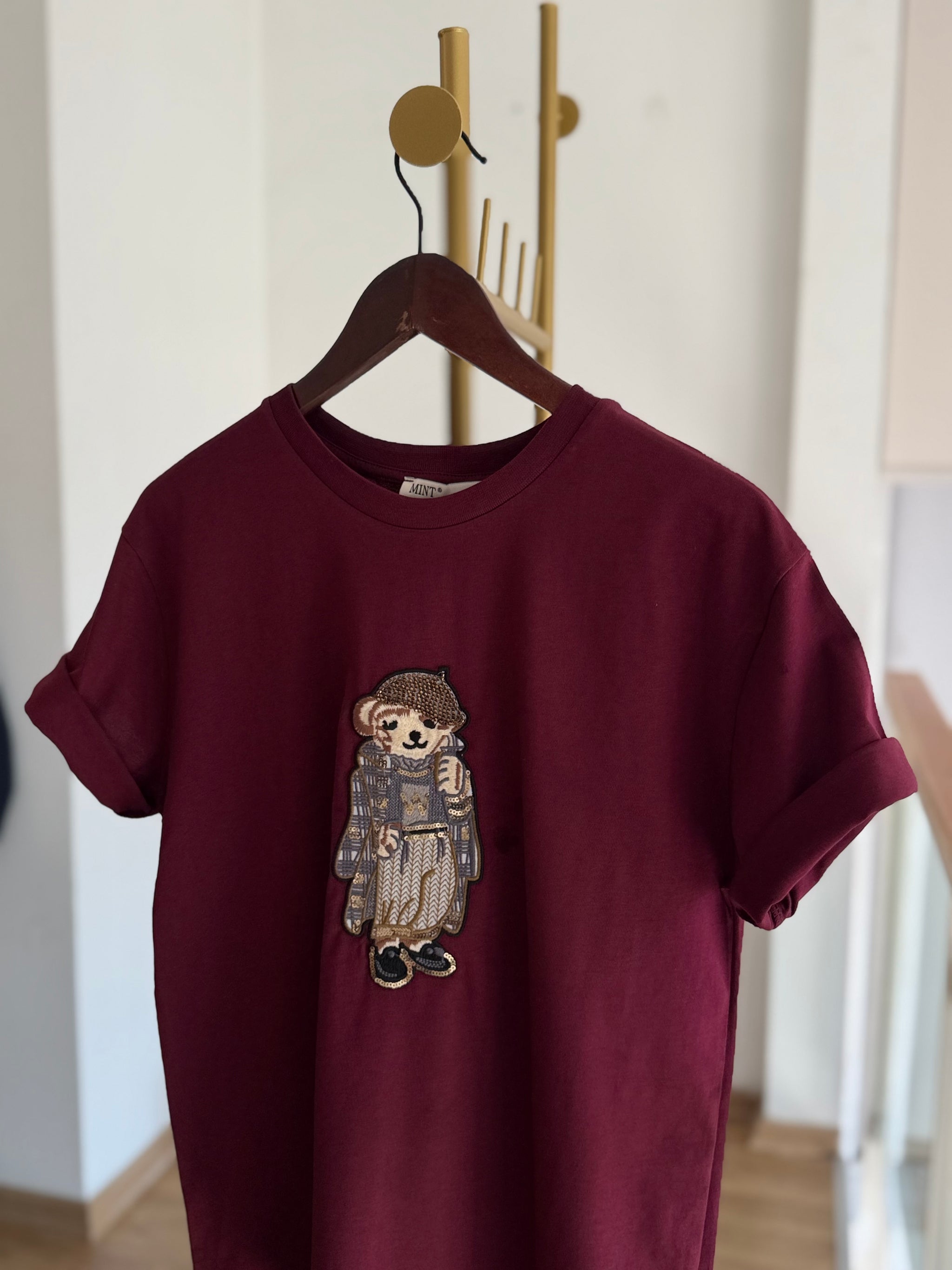 Artist Dog Bordo Basic Tshirt