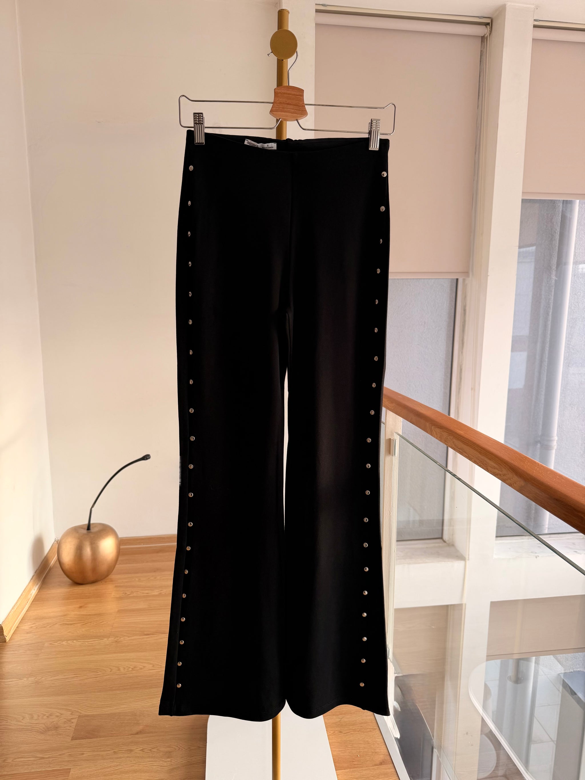 Zımba Detaylı İspanyol Paça Siyah Pantolon Tayt