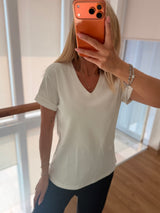 Basic V Yaka %100 Pamuk Beyaz Tshirt
