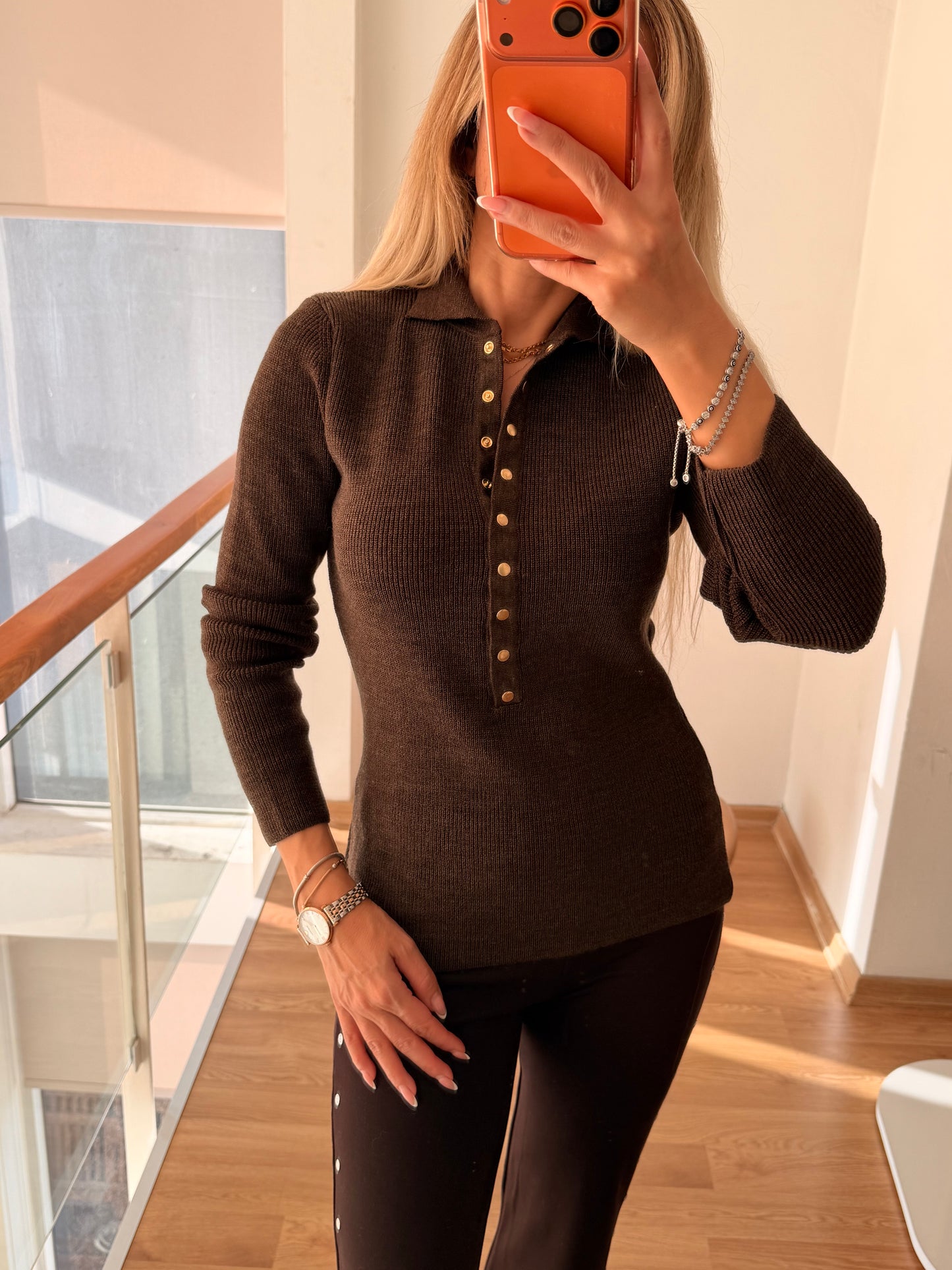 Acı Kahve Gold Düğmeli Triko