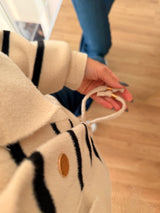 Siyah Çizgili Kalın Bej Triko Hırka Ceket