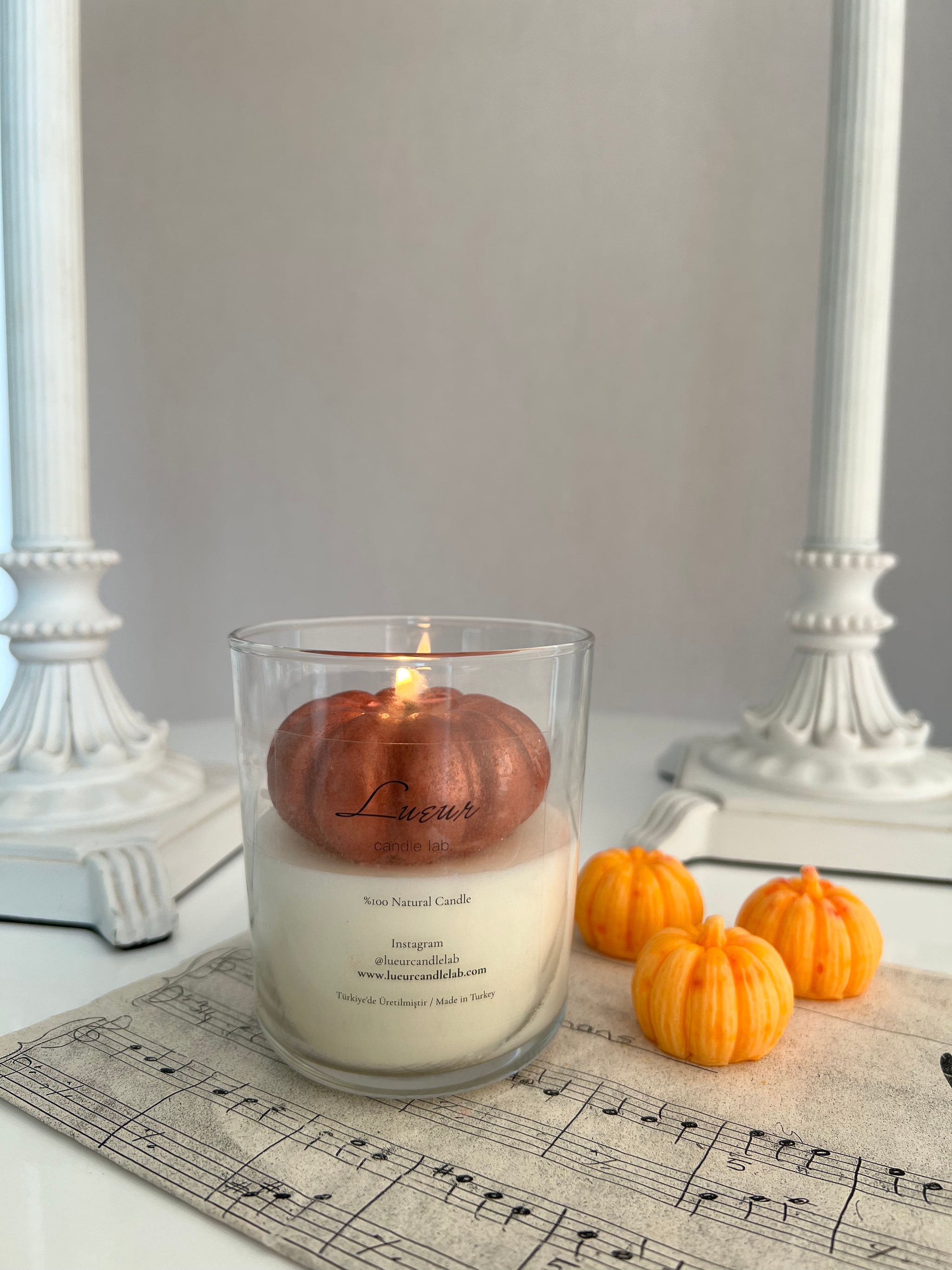 Lueur Autumn 'Mango Kokulu Dekoratif Bal Kabağı Soya Mumu'