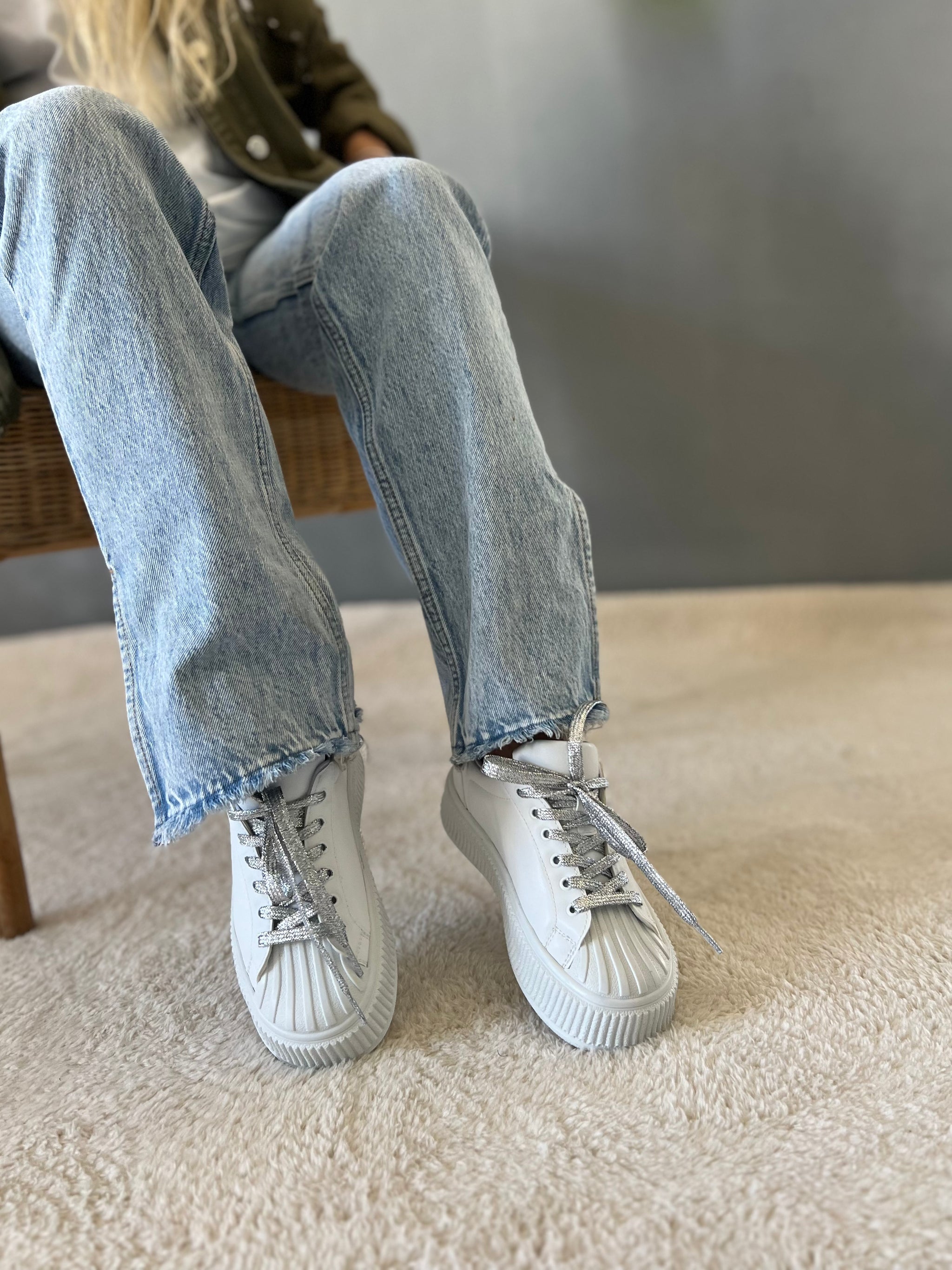 BENO BEYAZ DERİ BAĞCIKLI KADIN SNEAKERS