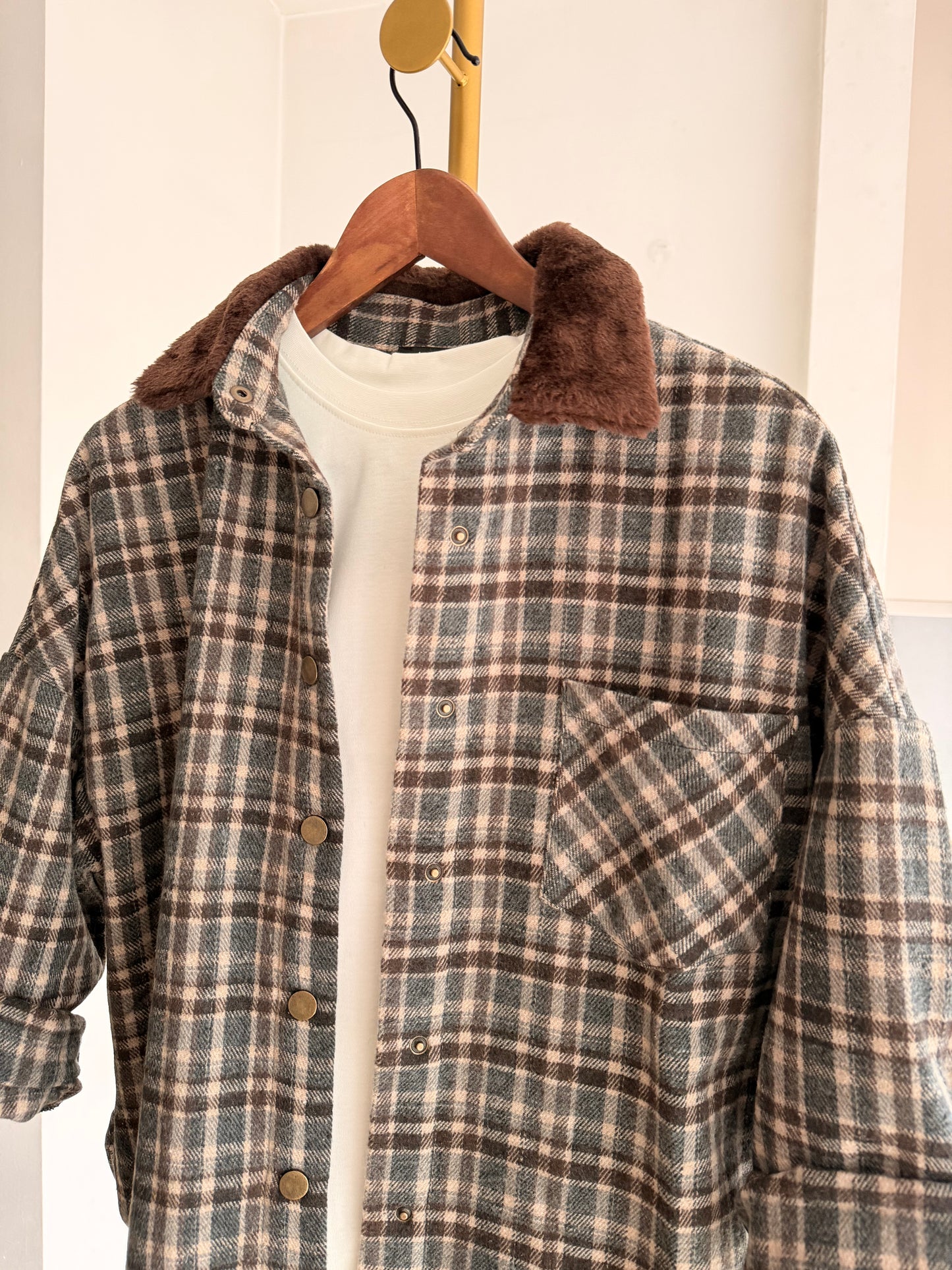 Kürk Yaka Detaylı Oduncu Gömlek