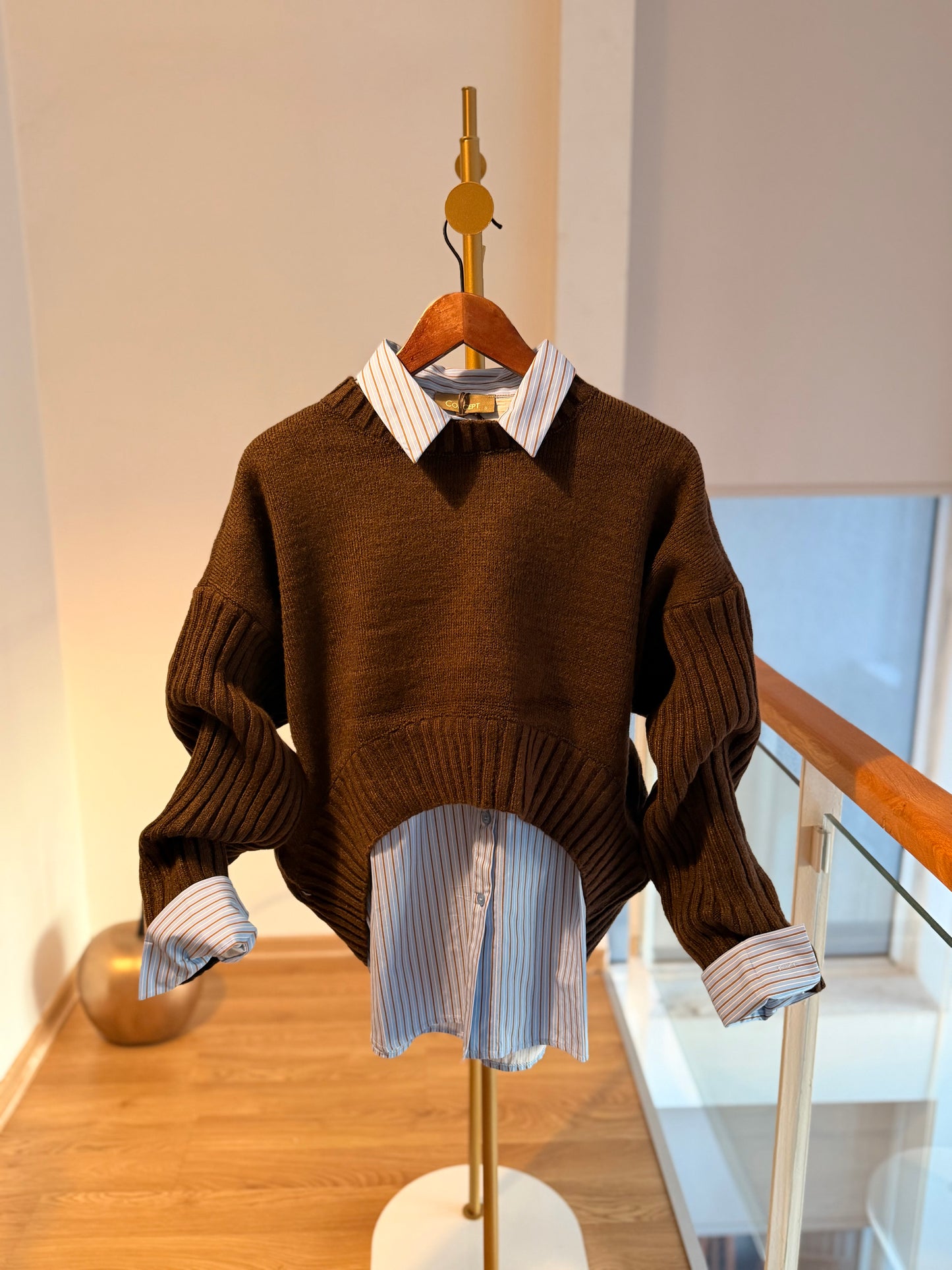 Acı Kahve Önü Oval Triko Kazak