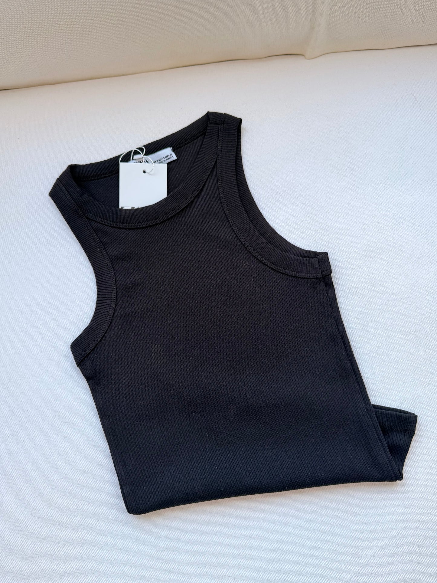 Siyah Top Yüzücü Atlet