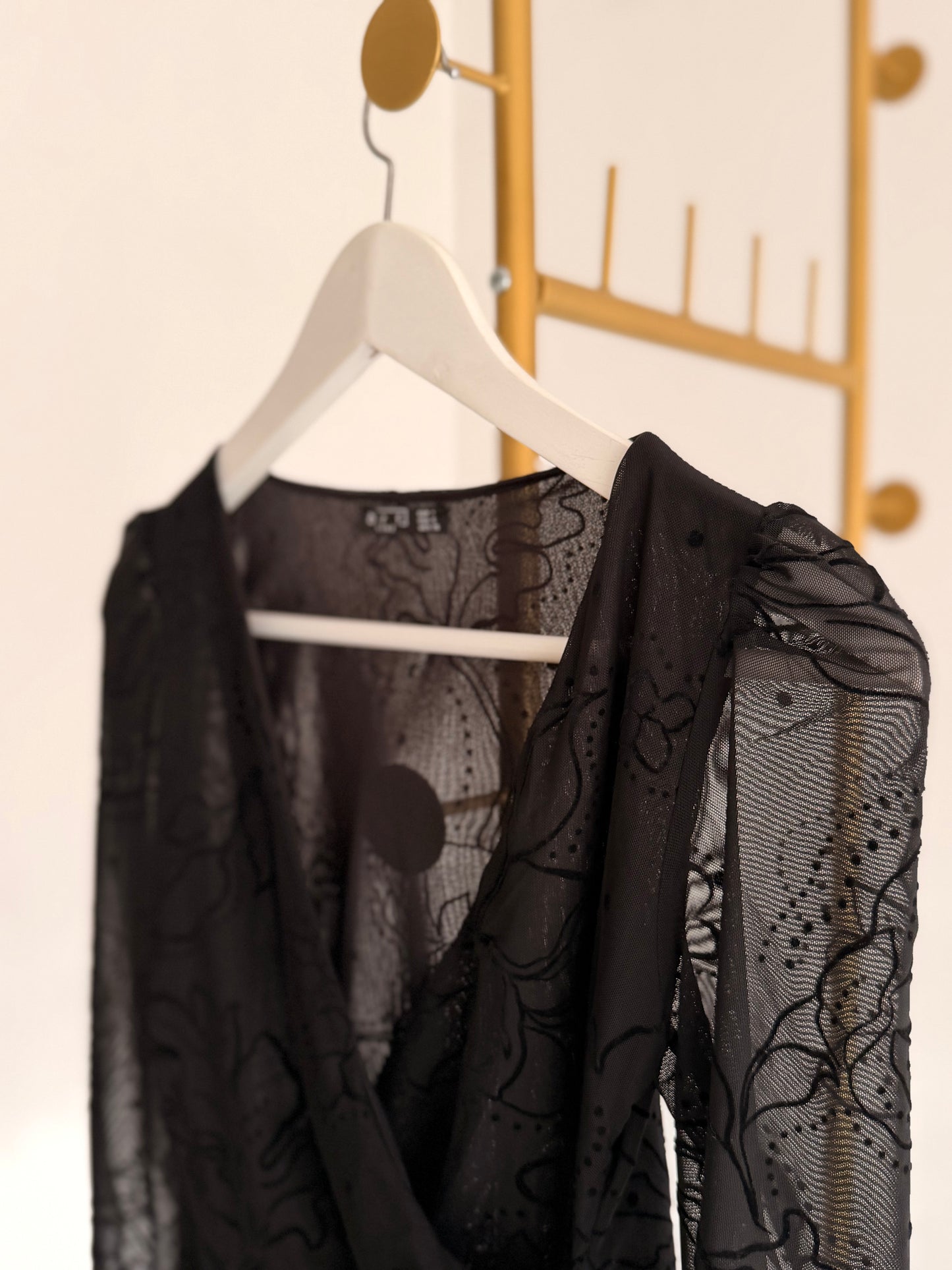 Kruvaze Yaka Bağlamalı Siyah Şifon Bluz