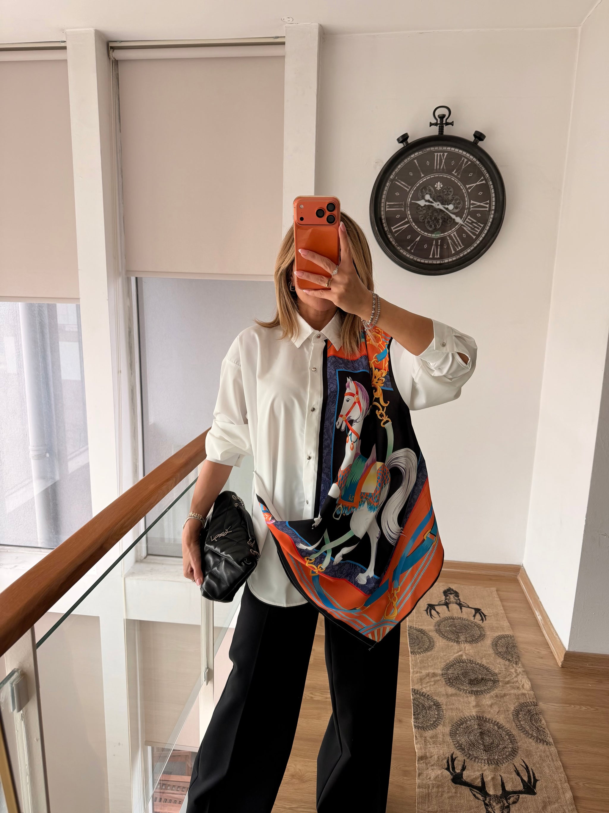 Oranj Horse’s Tasarım Beyaz Gömlek