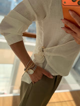 Kruvaze Yaka Beyaz Yandan Bağlamalı Gömlek