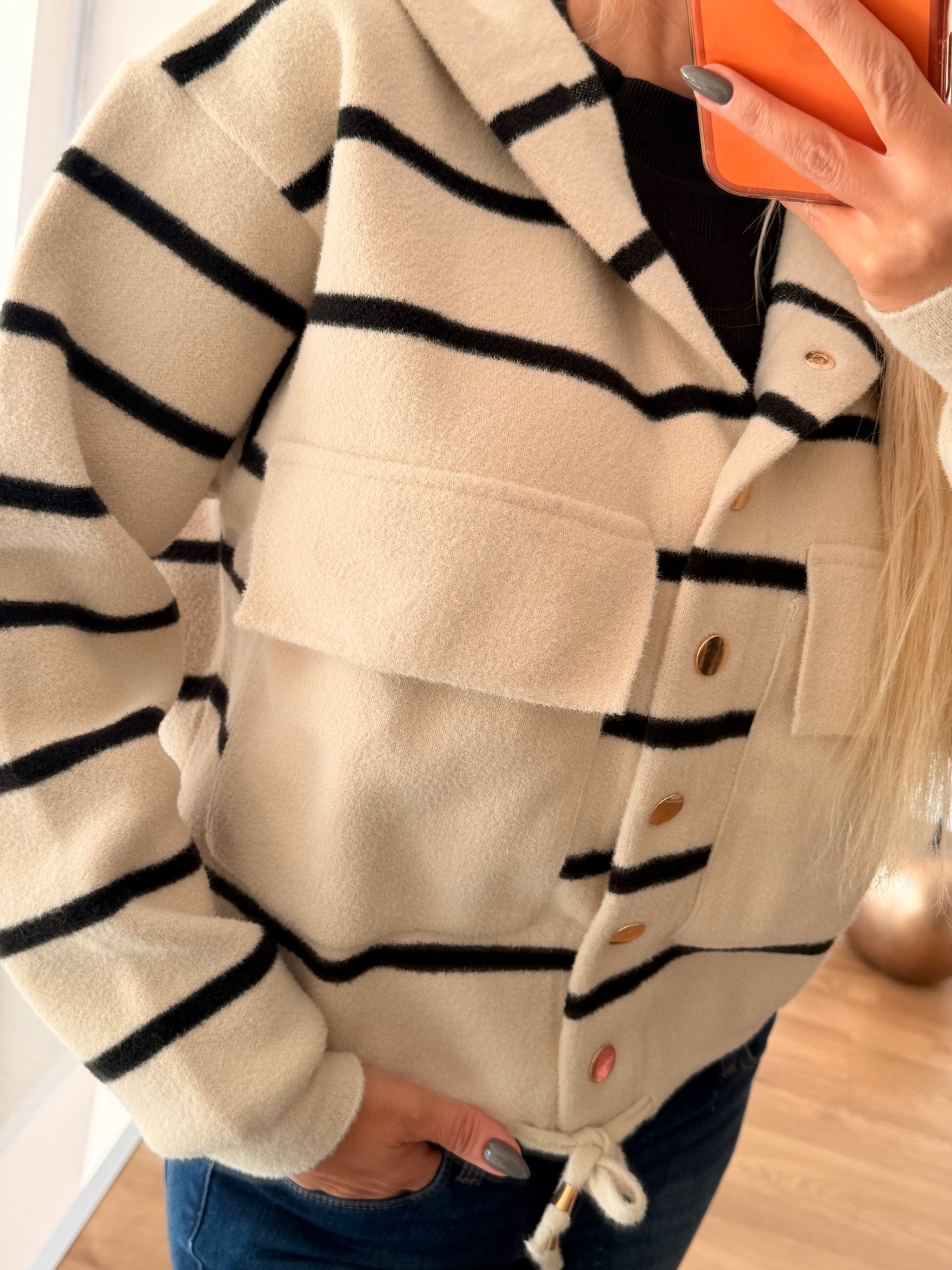 Siyah Çizgili Kalın Bej Triko Hırka Ceket