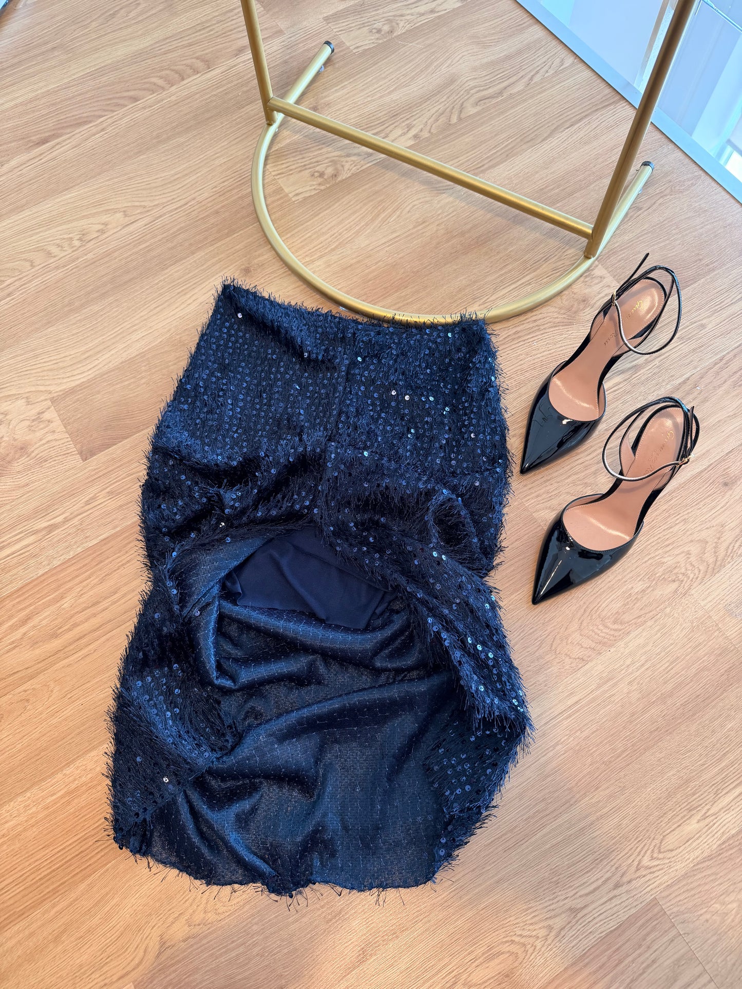 Payetli Uzun Yırtmaçlı Dar Lacivert Etek