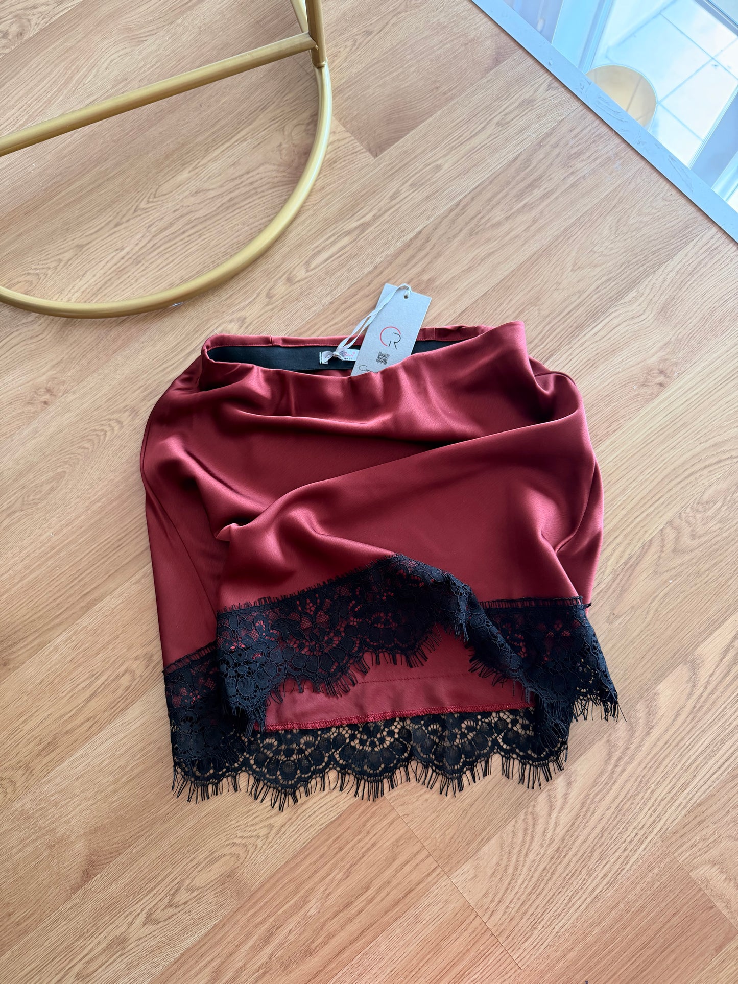 Saten Mürdüm Mini Etek Dantel Detaylı