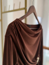 Kayık Yaka Kahve Gold Tokalı Bluz