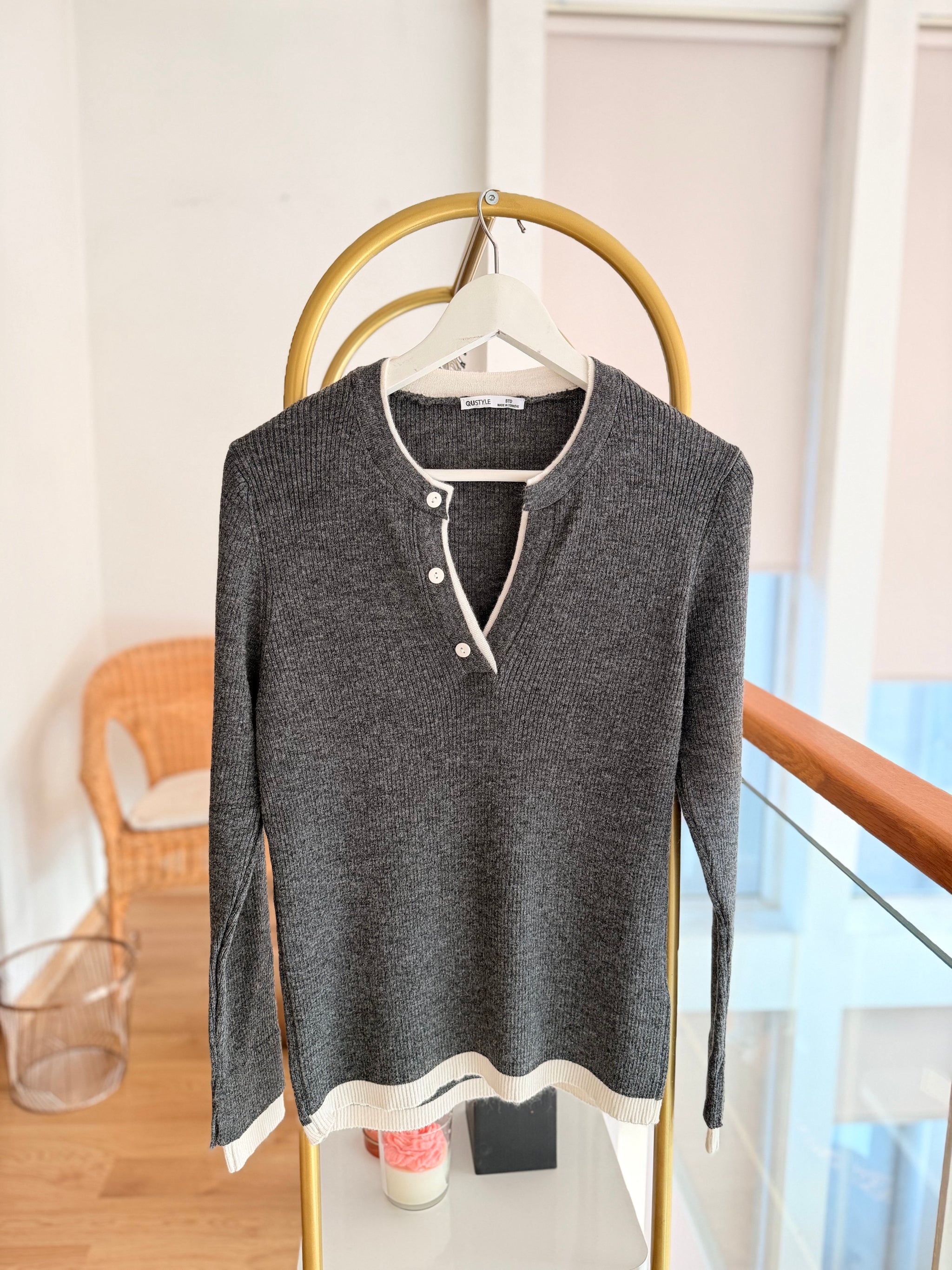 Duman Grisi Düğmeli Kadın Triko Kazak