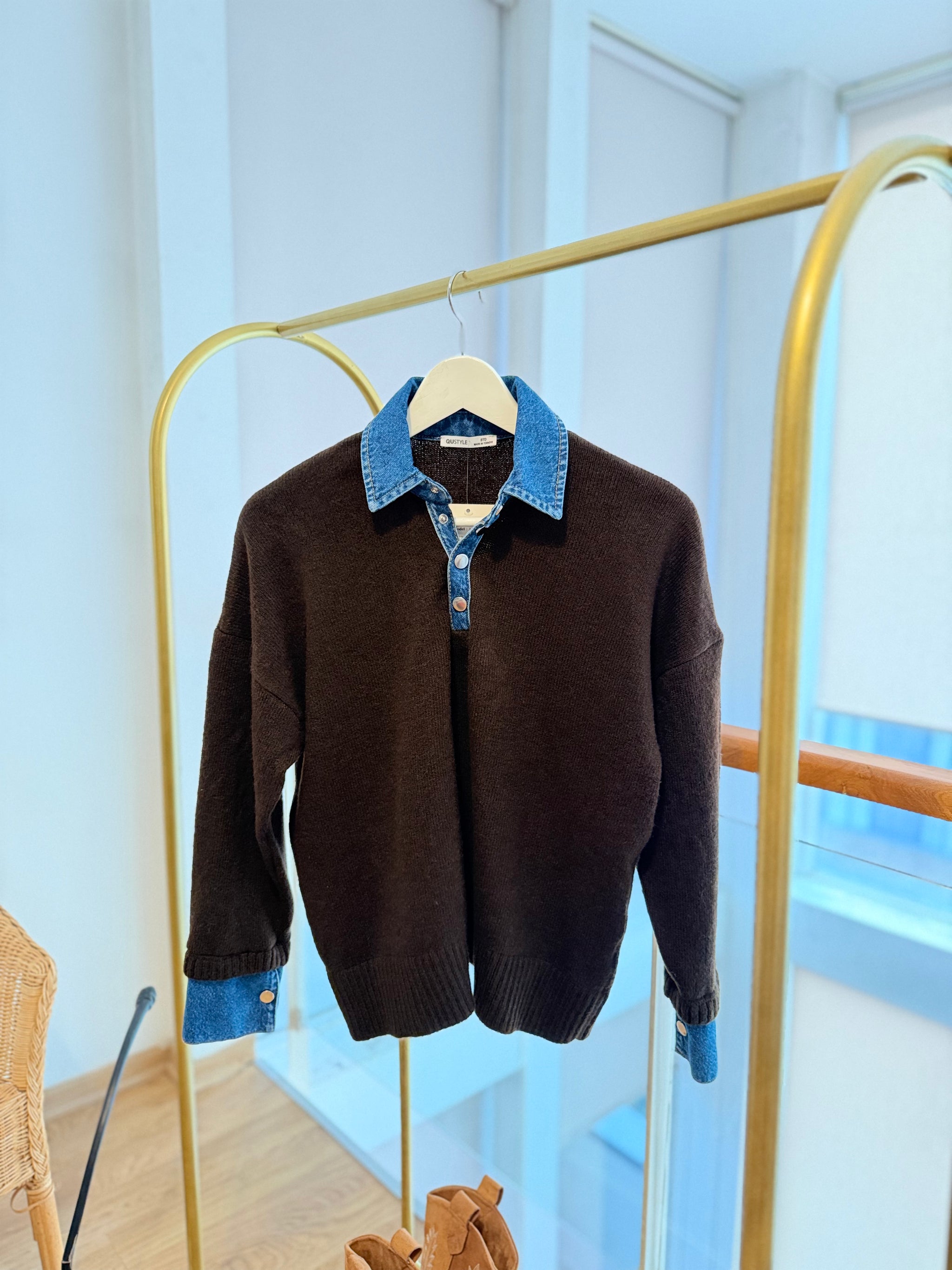 Denim Yaka & Kol Acı Kahve Triko Kazak