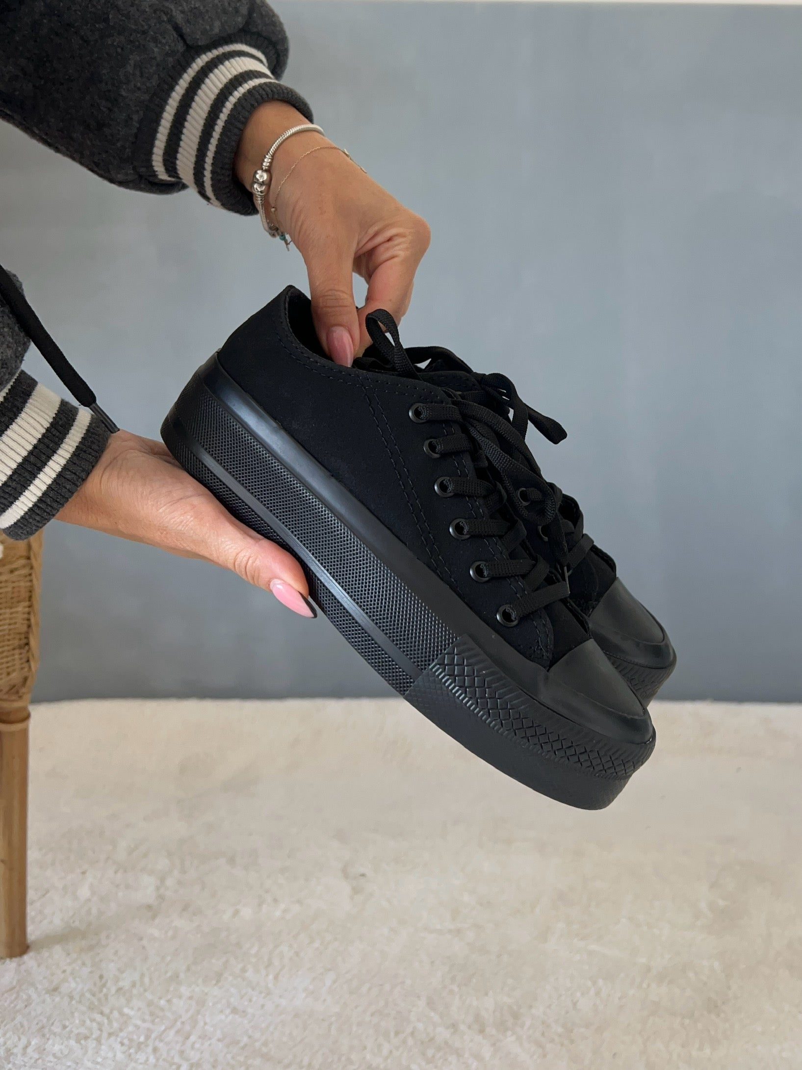 Platform Taban Kömür Deri Tozu Mevsimlik Snowy