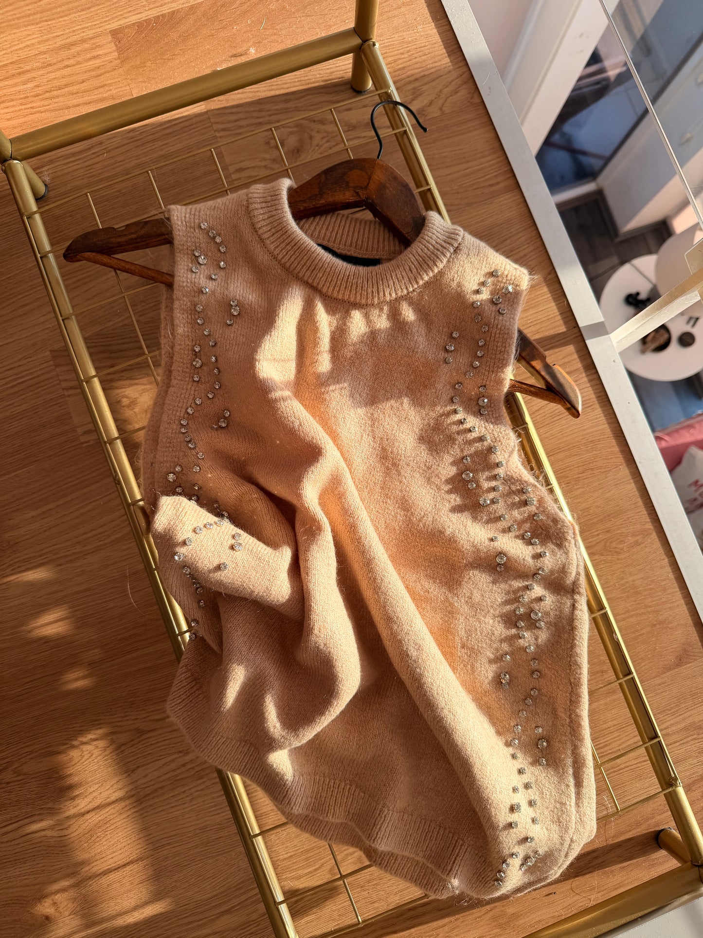 Pastel Bej Taş İşlemeli Triko Süveter Kazak