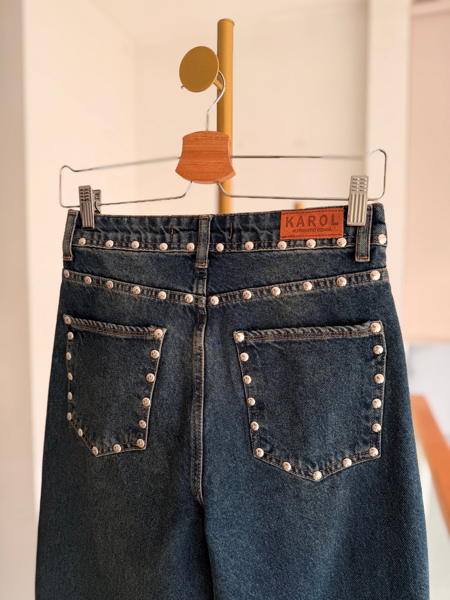 Eskitme Zımba Detaylı Jean