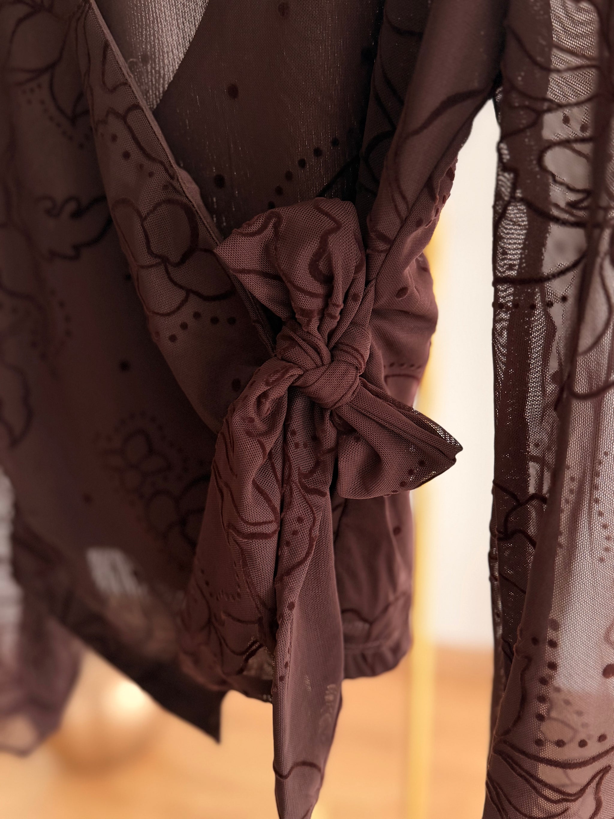 Kruvaze Yaka Bağlamalı Acı Kahve Şifon Bluz