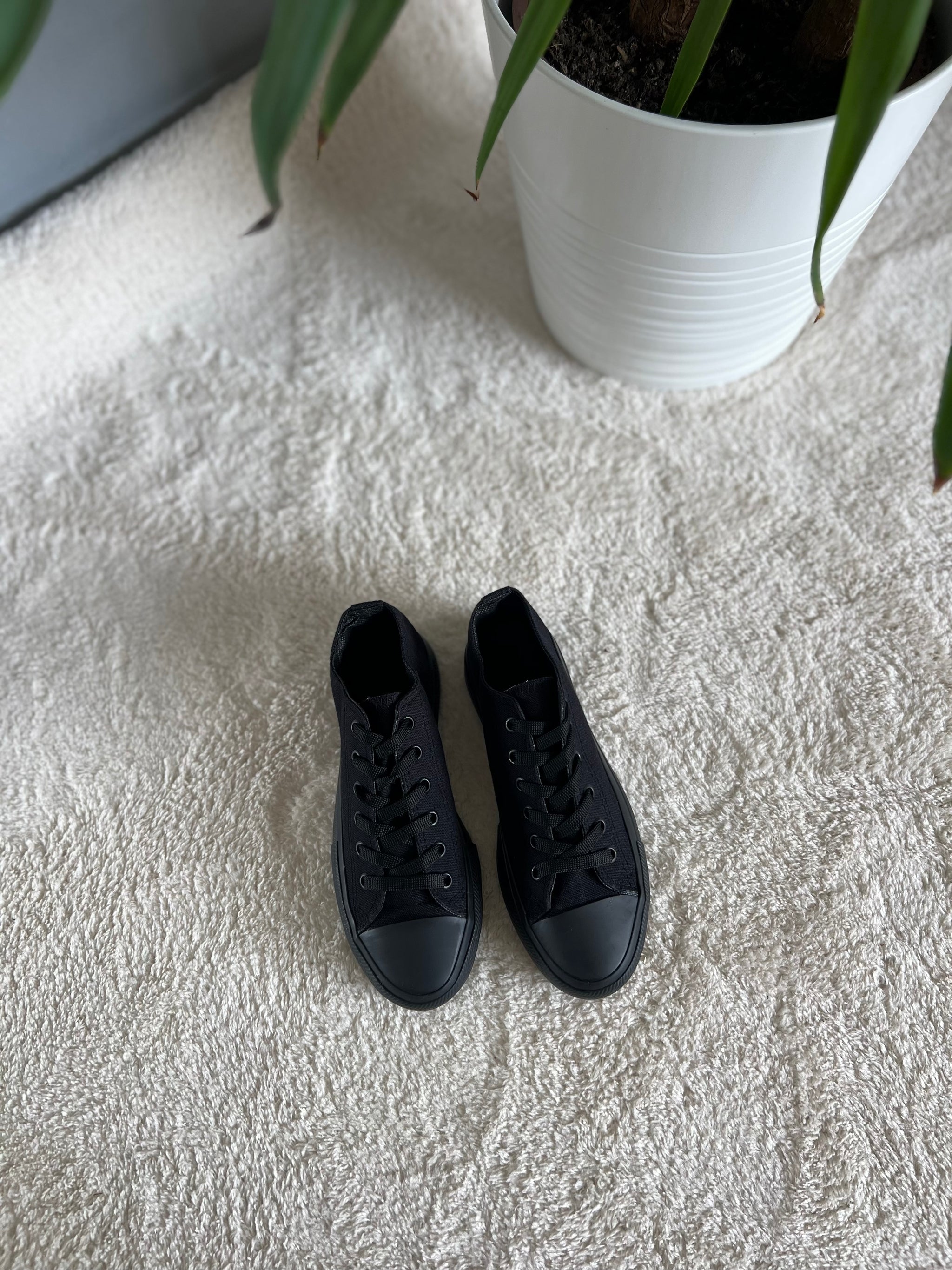 Nola Keten Kömür İnce Taban Spor Ayakkabı