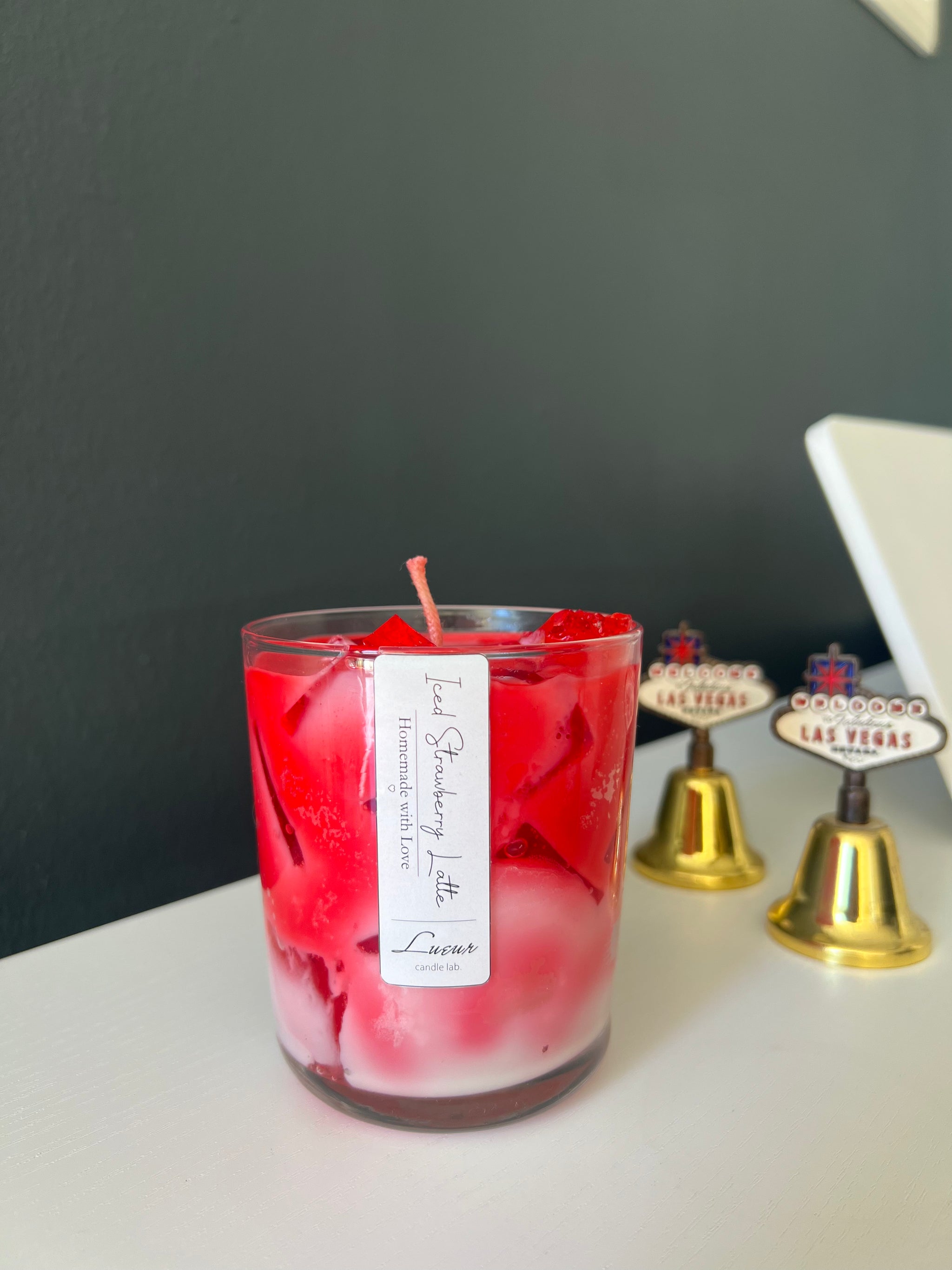 Lueur Iced Strawberry Latte 'Çilek Kokulu Jel&Soya Mumu'