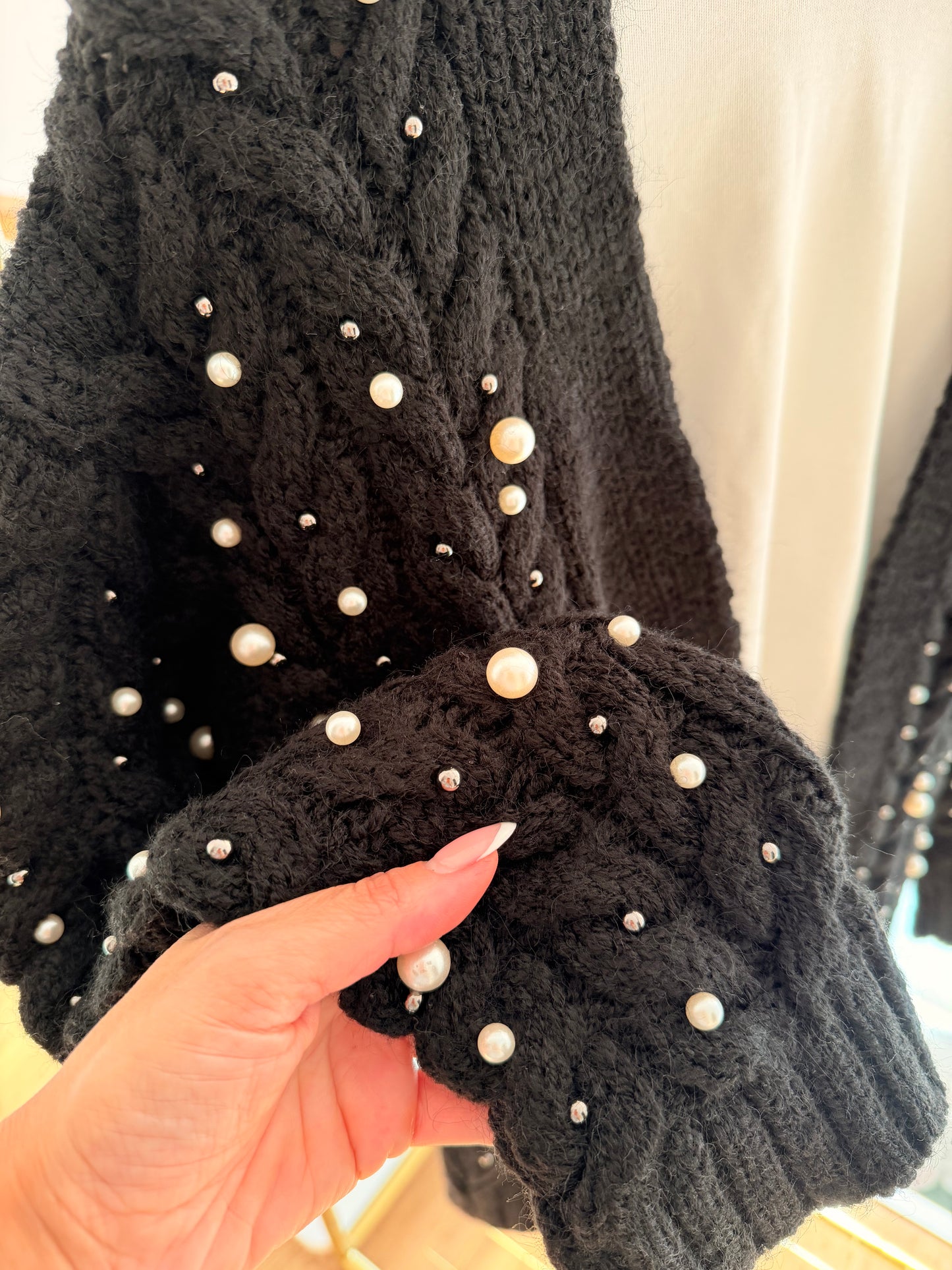 İncili Taş Baskılı Siyah Triko Hırka