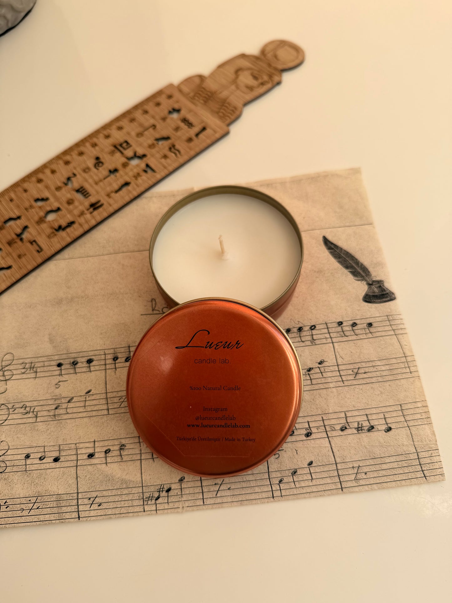 Lueur Premium Sandal Ağacı Kokulu Soya Mumu